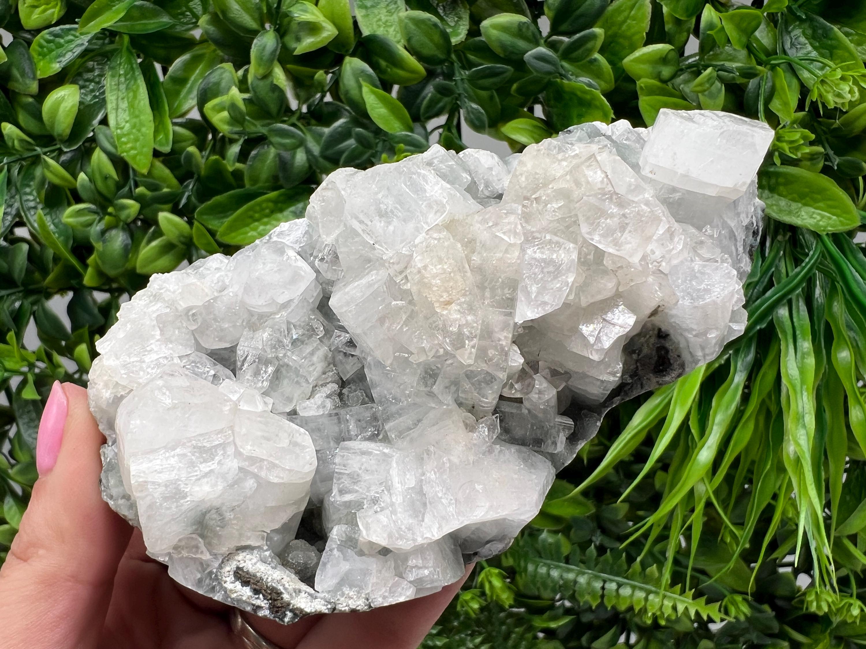 STUNNING Transparent Apophyllite on Chalcedony,natural, collection minerals specimen,India Minerals,Crystal, Stone Mineral Specimens India
