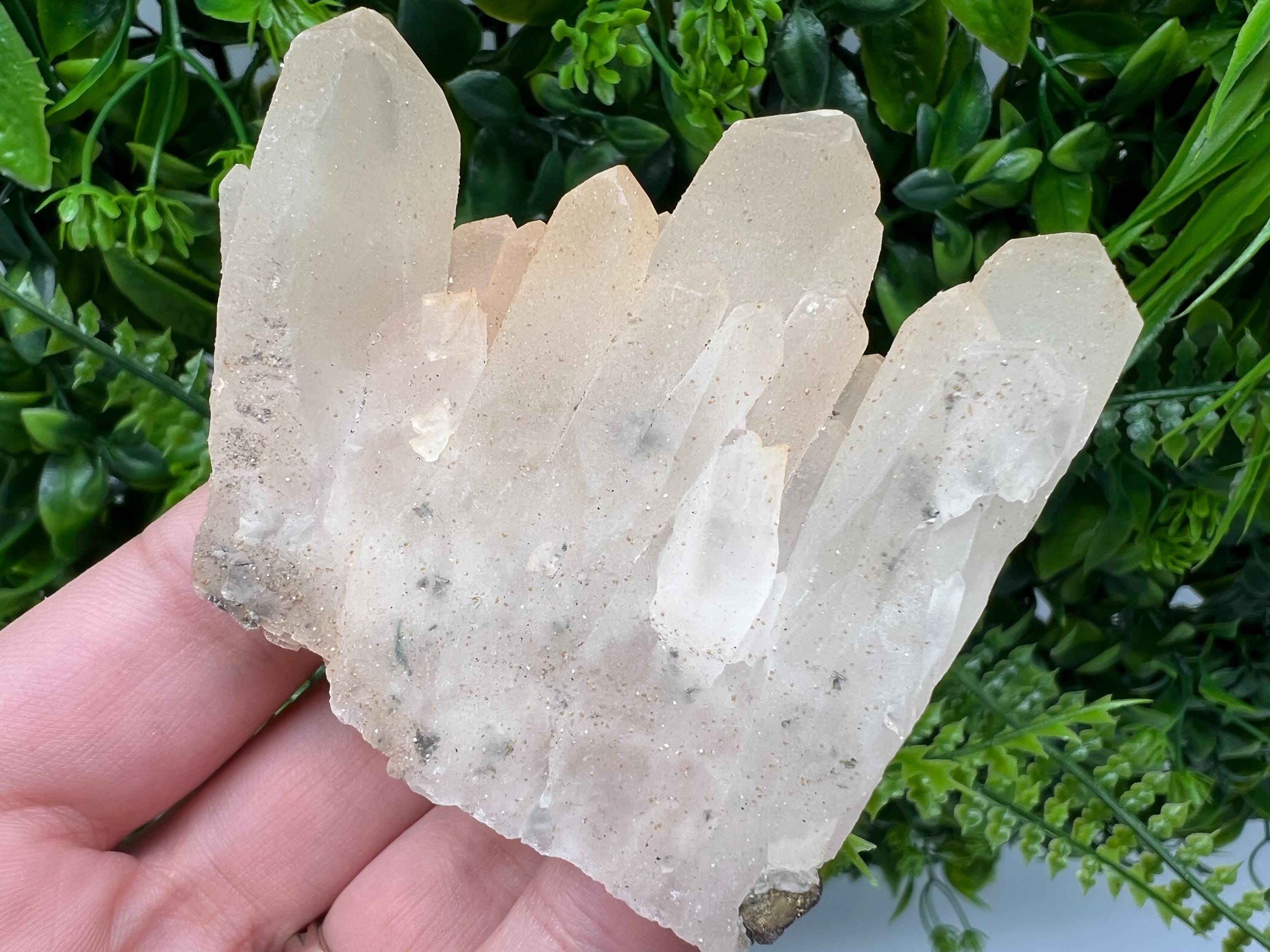 Quartz whit Brown Rhodochrosite from Djurcovo mine,Bulgaria,Quartz,Rhodochrosite cluster,natural mineral,collection crystal,mineral specimen
