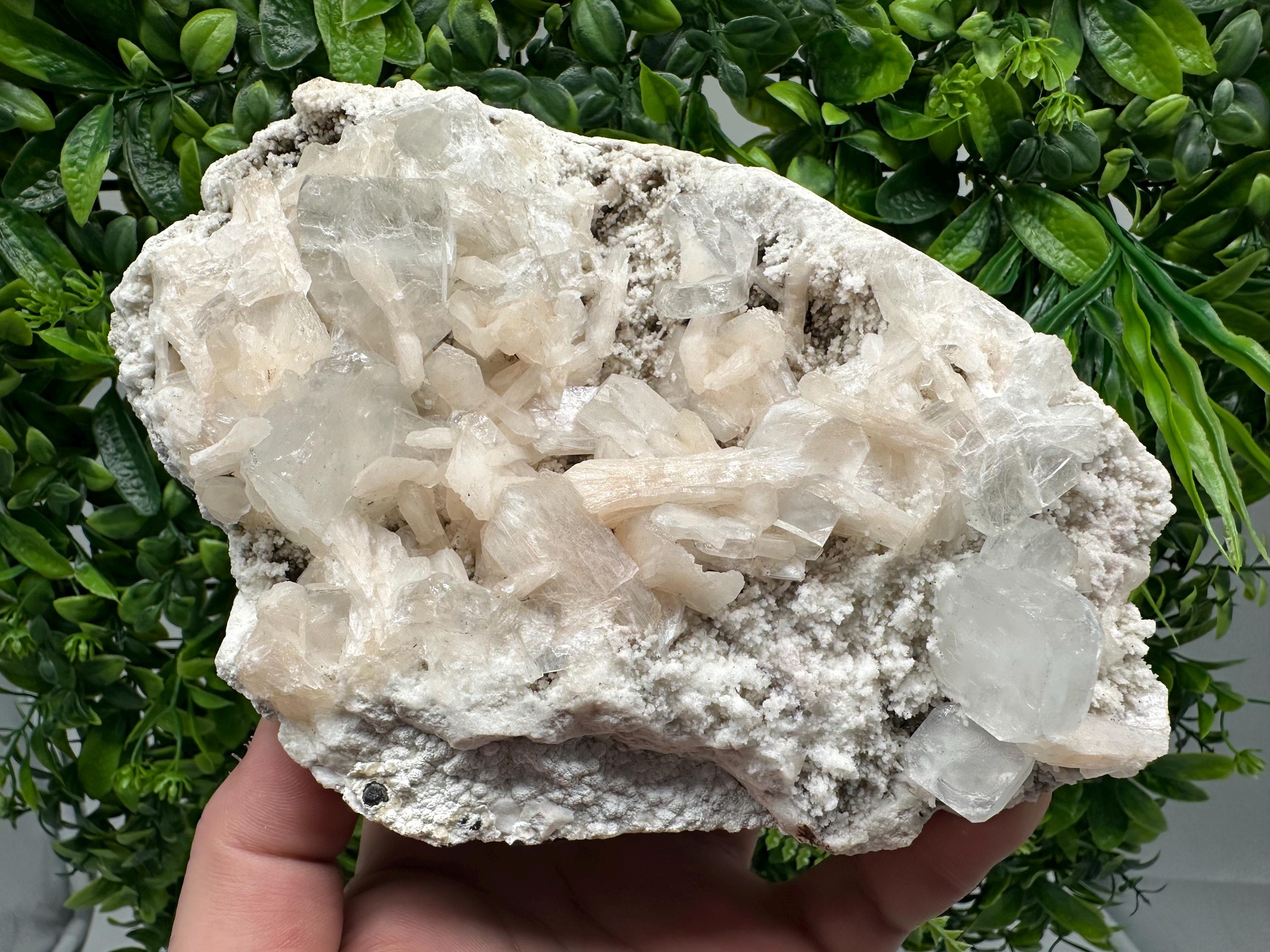 STUNNING Transparent Apophyllite on Chalcedony,natural, collection minerals specimen,India Minerals,Crystal, Stone Mineral Specimens India