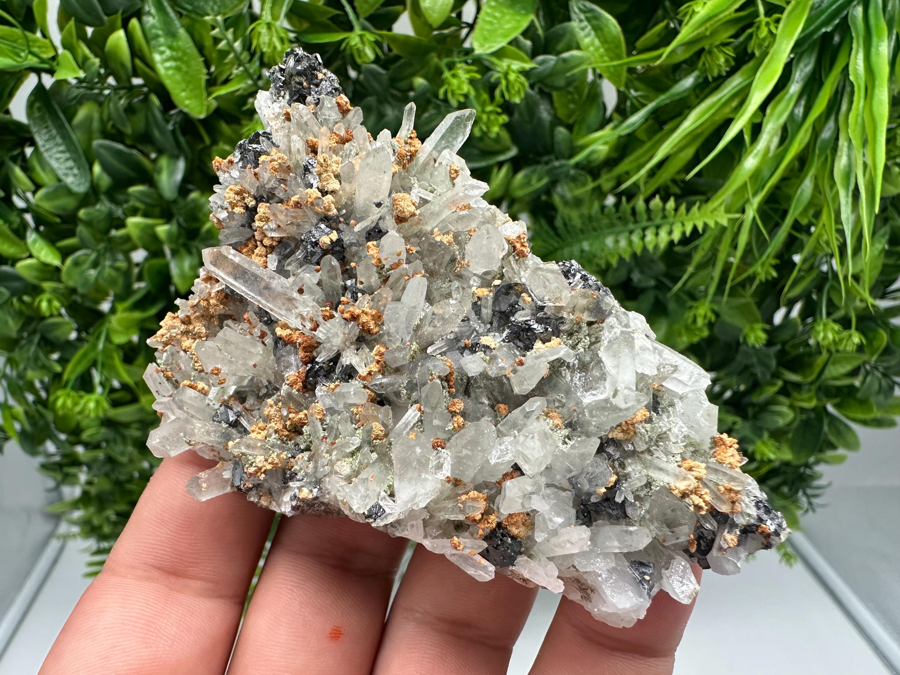 Stunning Quartz whit Sphalerite,Hematite,Iron oxide from 9th September mine,natural,collectible mineral specimen,home decor stone,gift,cryst
