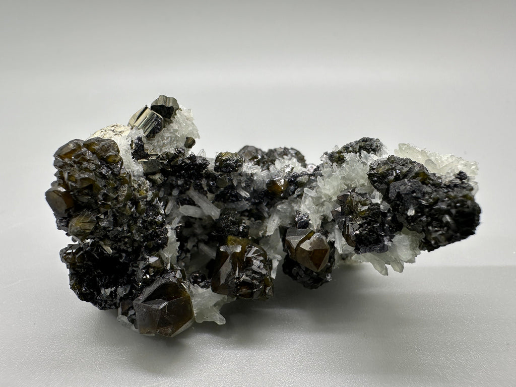 Cleiophane Sphalerite, Pyrite and Quartz Mineral Specimen