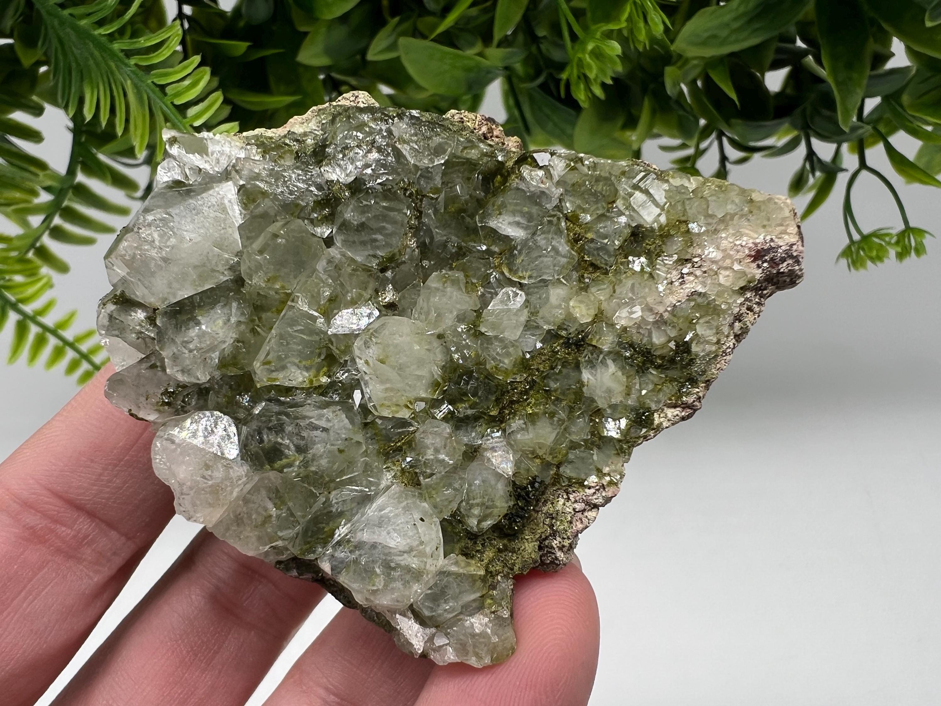 Stunning,Epidote with Quartz from Hakkari Turkey,Rainbow EPIDOTE,Mineral,Collection,Collection’s,GIFT,Epidote Crystal,Epidote from Turkey