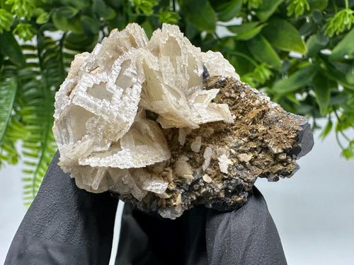 Calcite on Quartz, Chlorite from Borieva Mine, Madan, Bulgaria, mineral specimen, collected crystal, geological minerals, collecting crystal