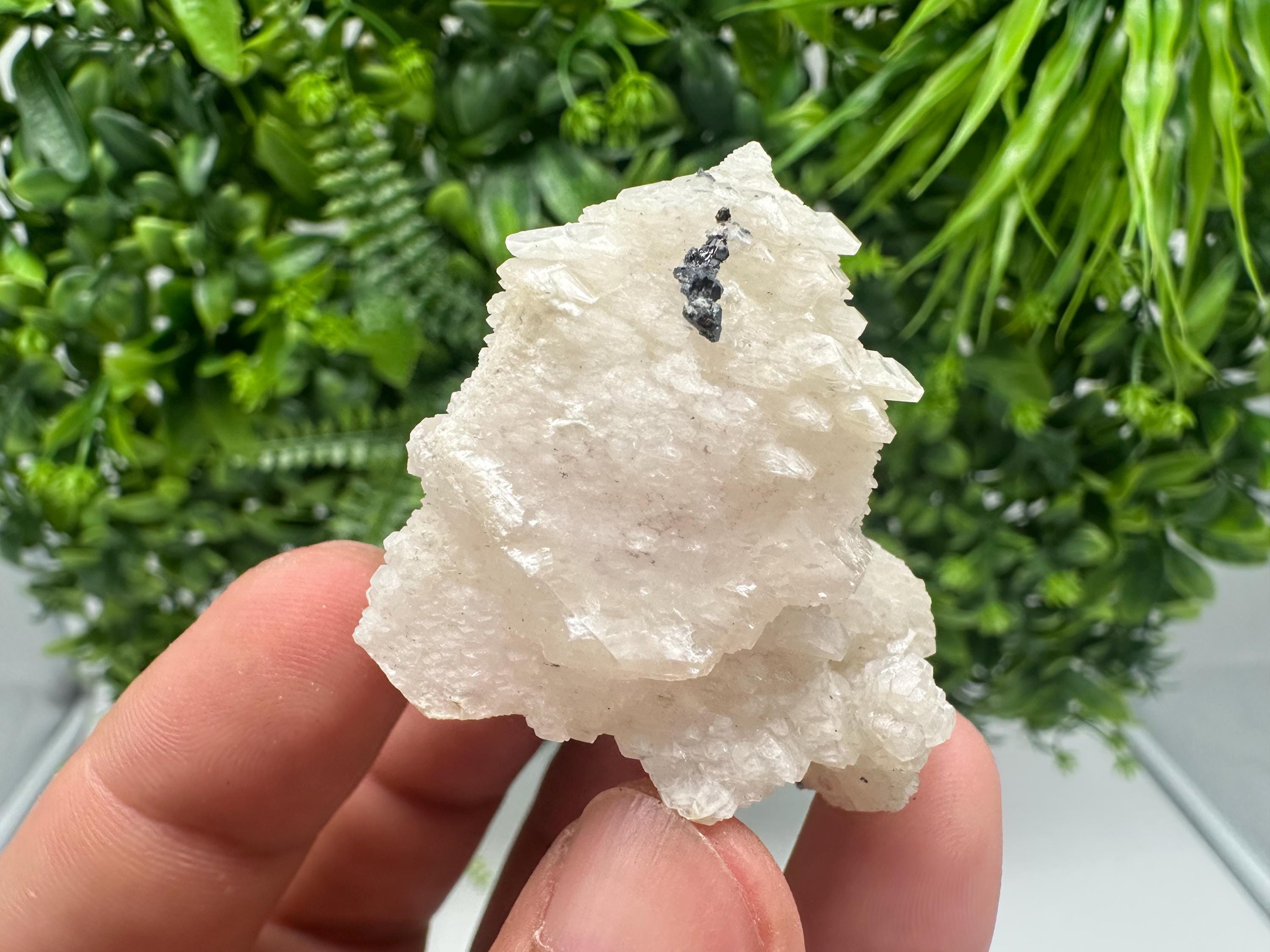 Stunning uv fluorescent Calcite natural minerals souvenir crystal home decor stone gift minerals collection calcite cluster Borieva Bulgaria