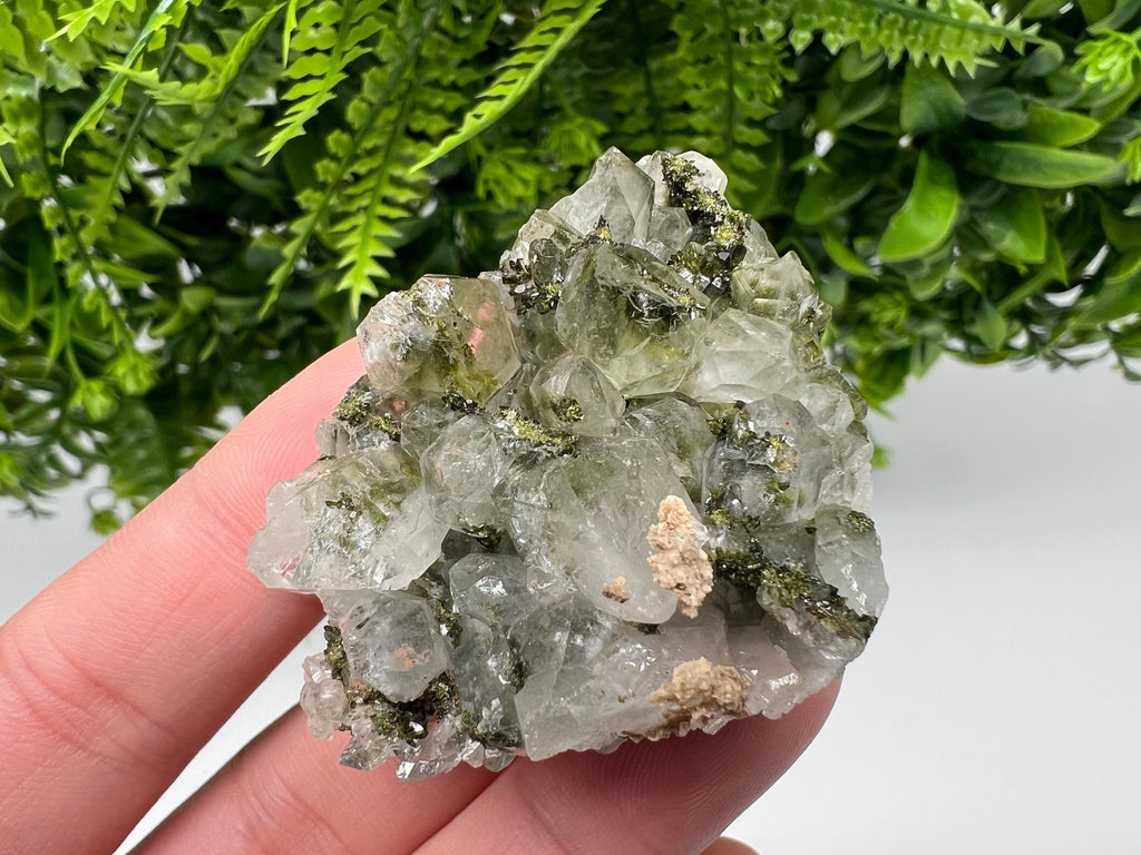 Stunning,Epidote with Quartz from Hakkari Turkey,Rainbow EPIDOTE,Mineral,Collection,Collection’s,GIFT,Epidote Crystal,Epidote from Turkey