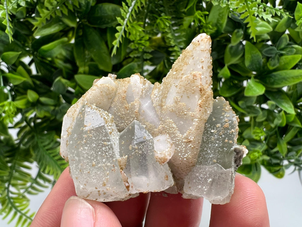 Quartz,Calcite whit Brown Rhodochrosite from Djurcovo mine,Bulgaria,Quartz,Rhodochrosite cluster,natural mineral,collection crystal,mineral