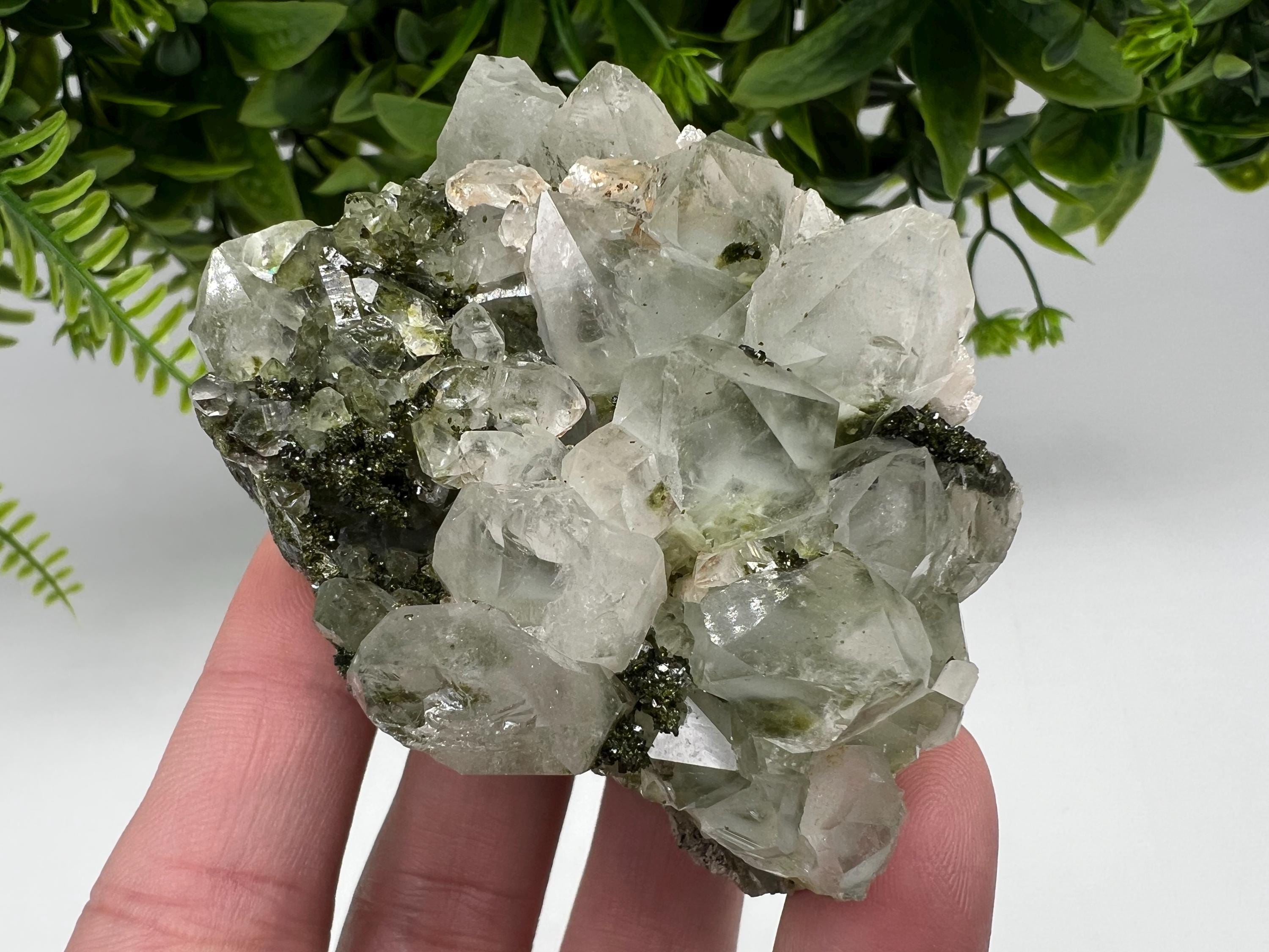Stunning,Epidote with Quartz from Hakkari Turkey,Rainbow EPIDOTE,Mineral,Collection,Collection’s,GIFT,Epidote Crystal,Epidote from Turkey