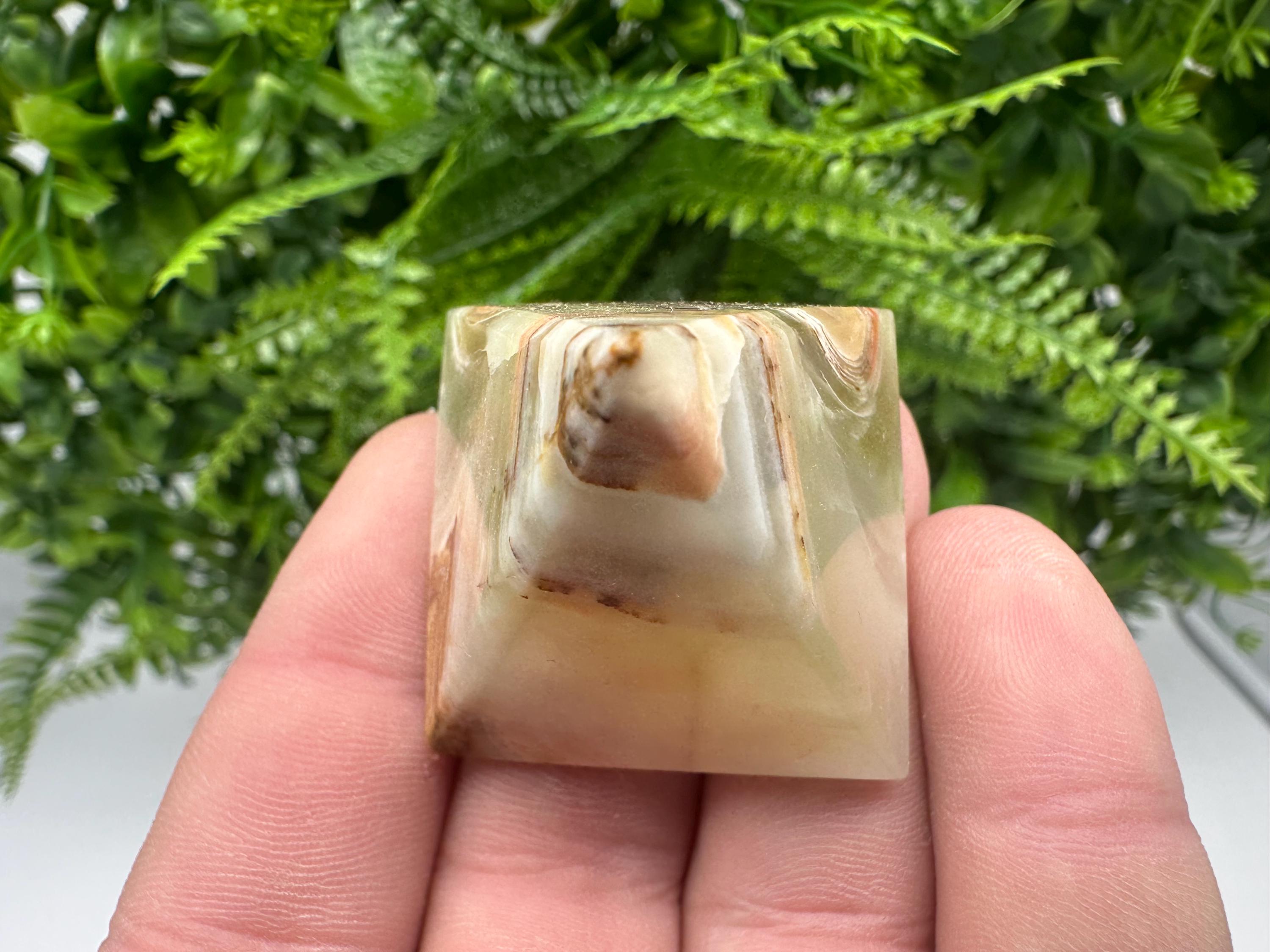 Green Onyx Crystal Pyramid (35mm): Healing Stone