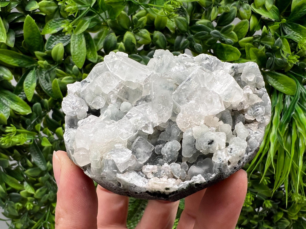 STUNNING Transparent Apophyllite on Chalcedony,natural, collection minerals specimen,India Minerals,Crystal, Stone Mineral Specimens India