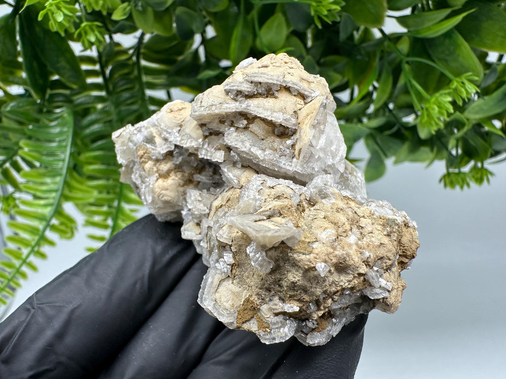 Calcite on Quartz,Chlorite from Borieva mine,Madan,Bulgaria,mineral specimen,collected crystal,geological minerals,collecting crystal