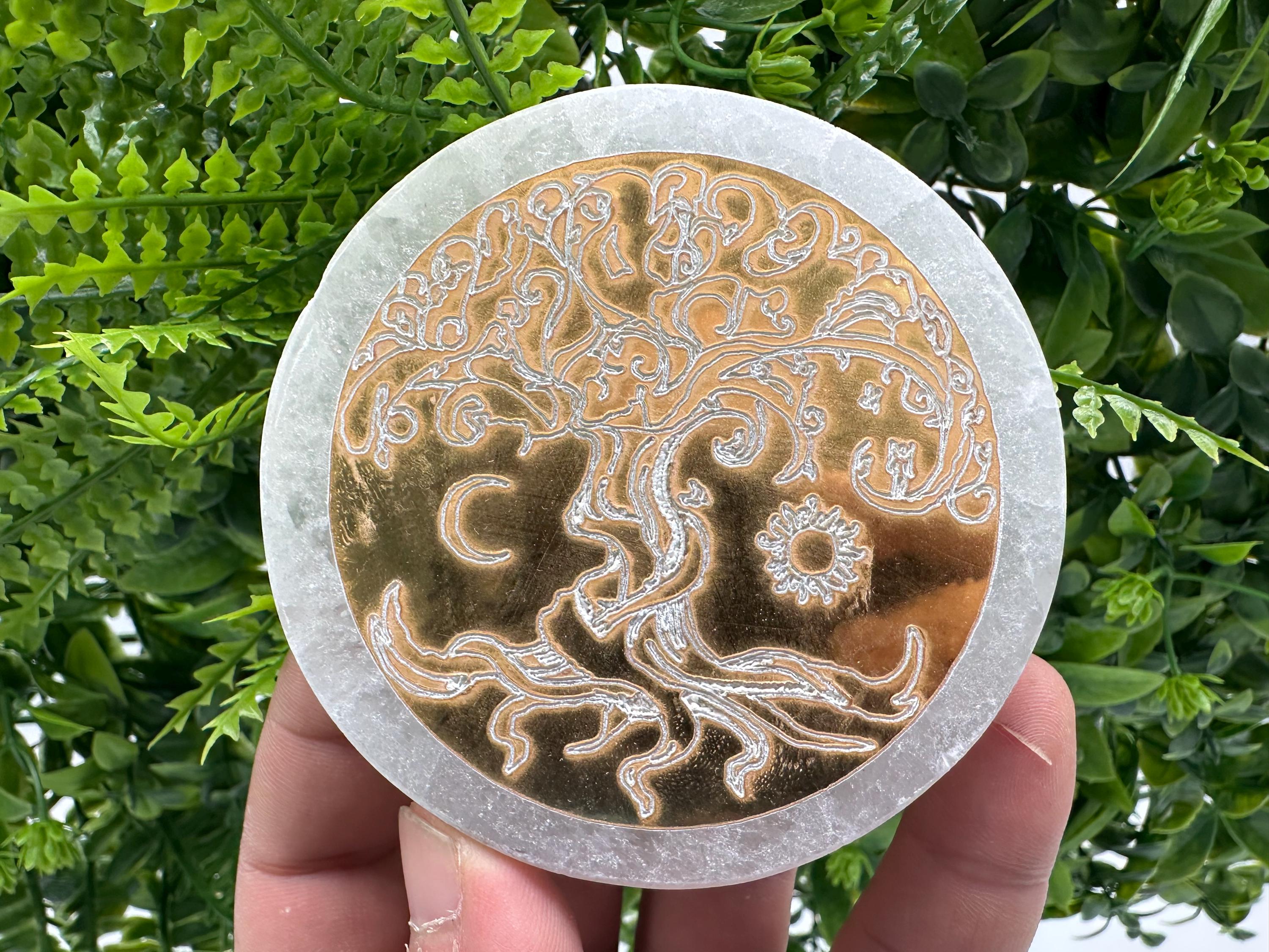 Tree of Life Selenite Plate: Crystal Recharging Station (8/8cm)