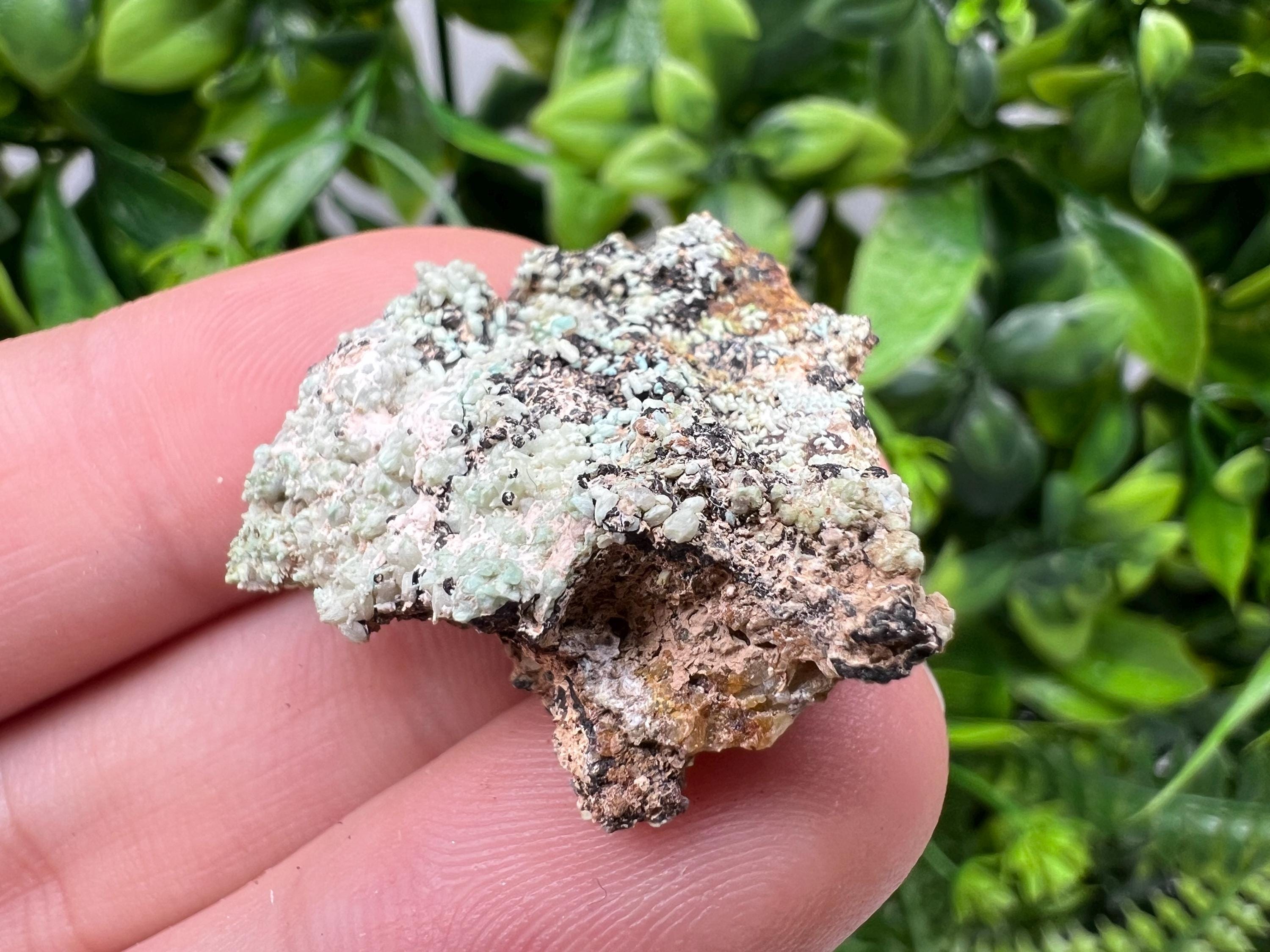 Rare Green/Yellow Pyromorphite and Hematite,on Quartz,from Bulgaria,Madjarovo mine, Natural Mineral ,Healing stone ,top collection,rock