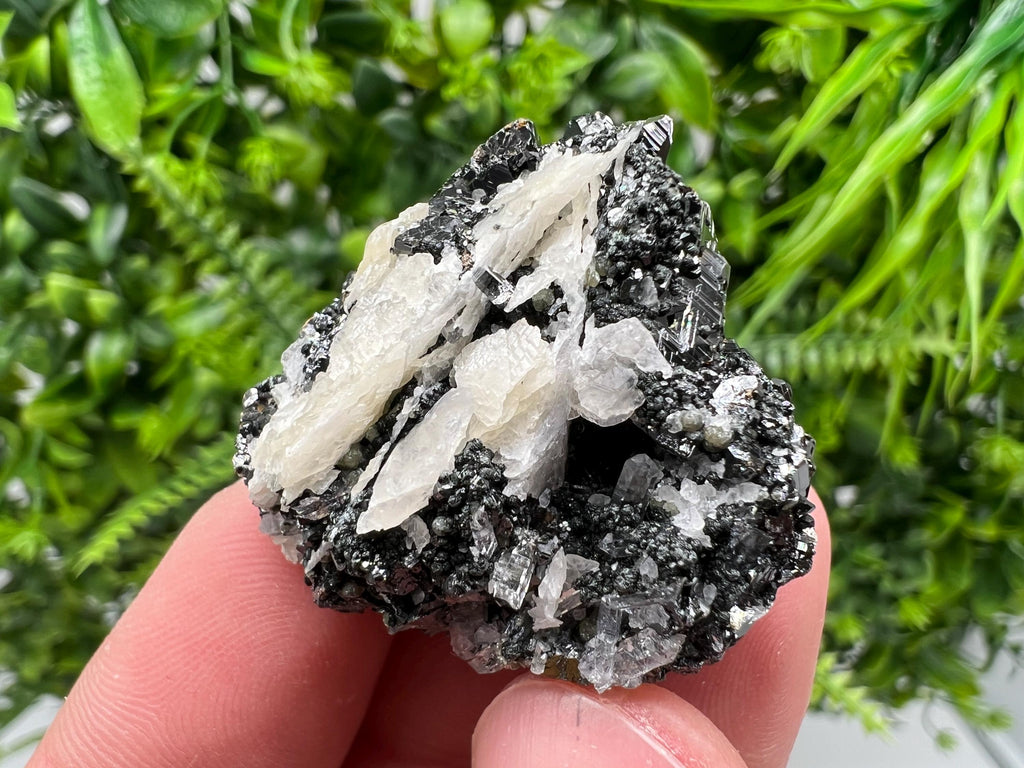 Aesthetic bigger Sphalerite whit Chlorite from Borieva mine Madan Bulgaria natural minerals souvenir crystal gift home decor stone rock