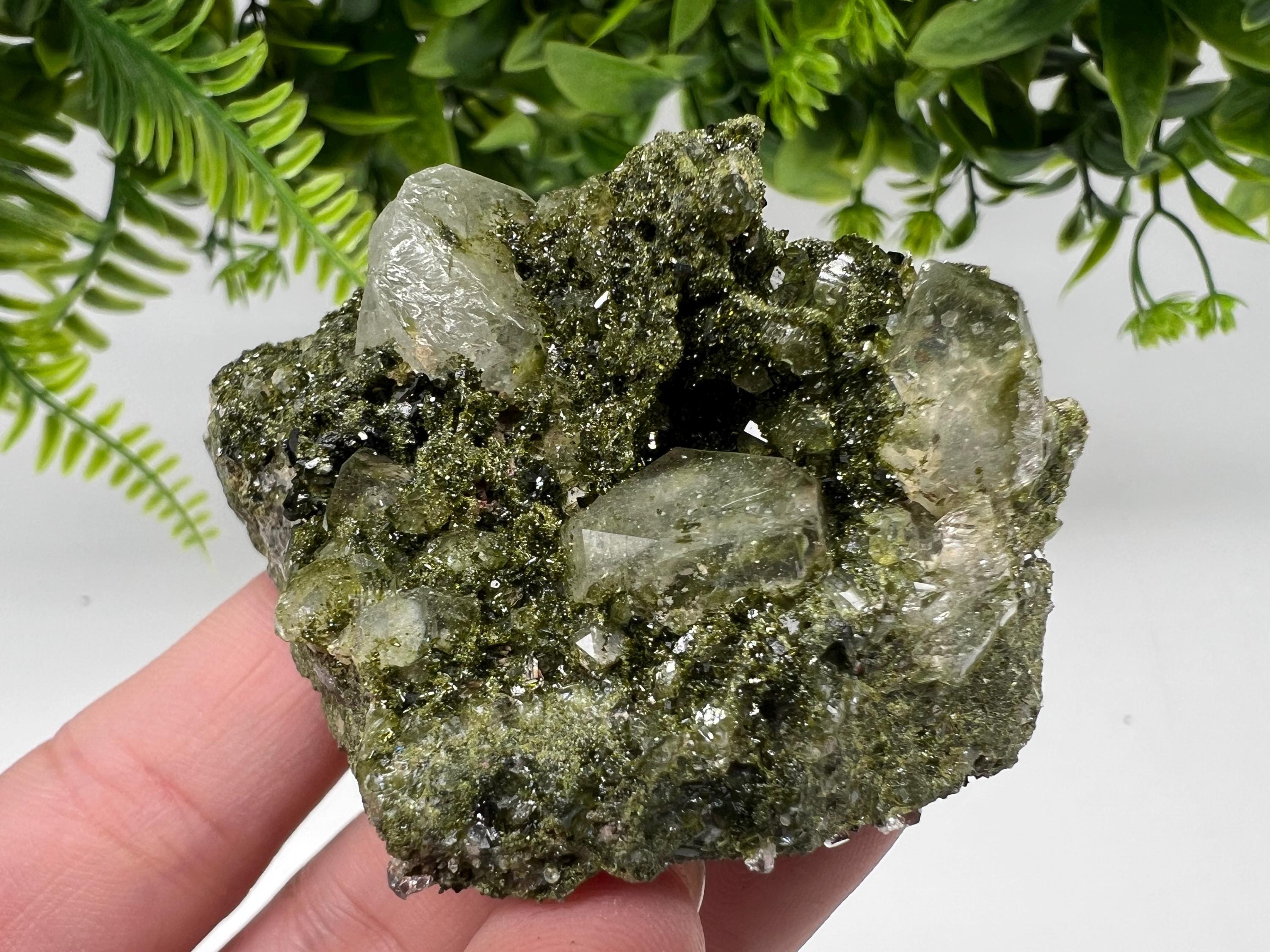 Stunning,Epidote with Quartz from Hakkari Turkey,Rainbow EPIDOTE,Mineral,Collection,Collection’s,GIFT,Epidote Crystal,Epidote from Turkey