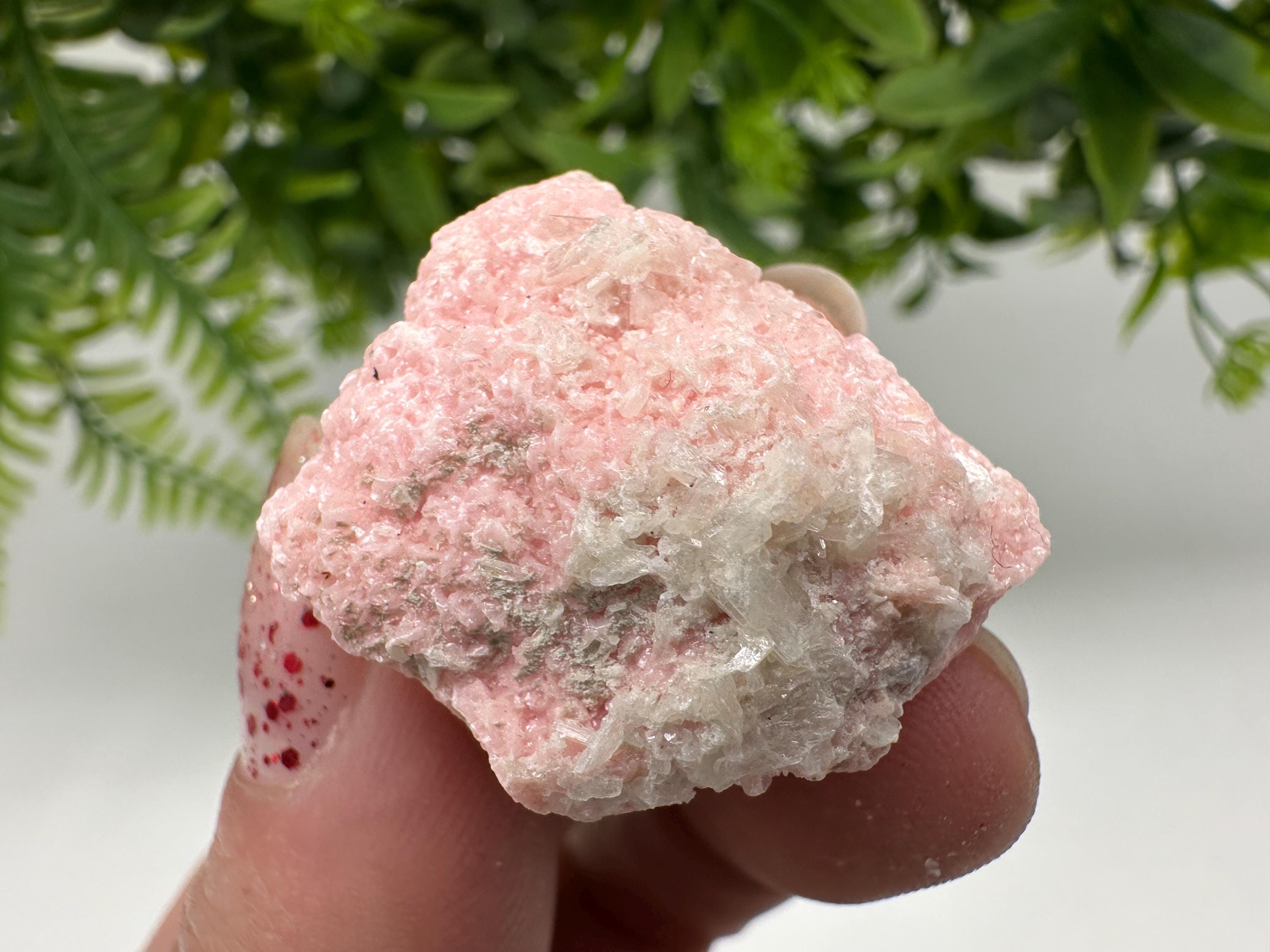 Pink Rhodochrosite Crystal: Starnica Mine, Bulgaria, Home Decor