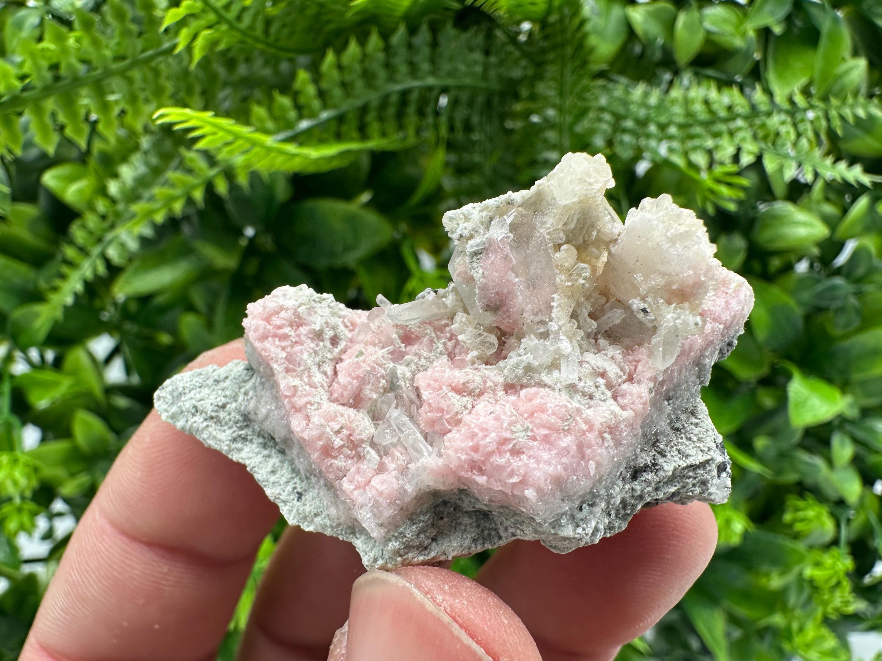 Pink Rhodochrosite Crystal: Starnica Mine, Bulgaria - Home Decor Stone