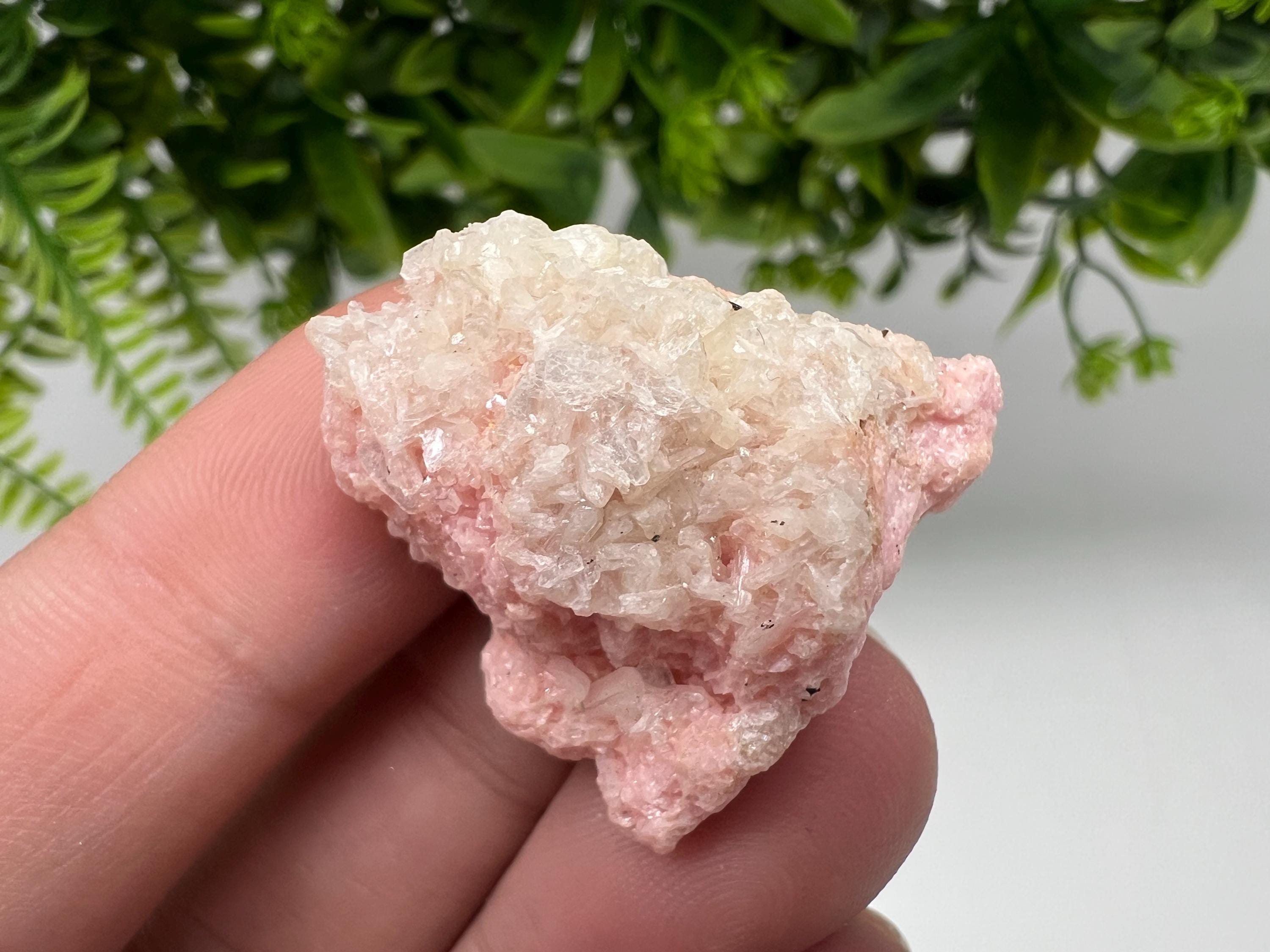 Pink Rhodochrosite Crystal: Starnica Mine, Bulgaria - Home Decor Stone