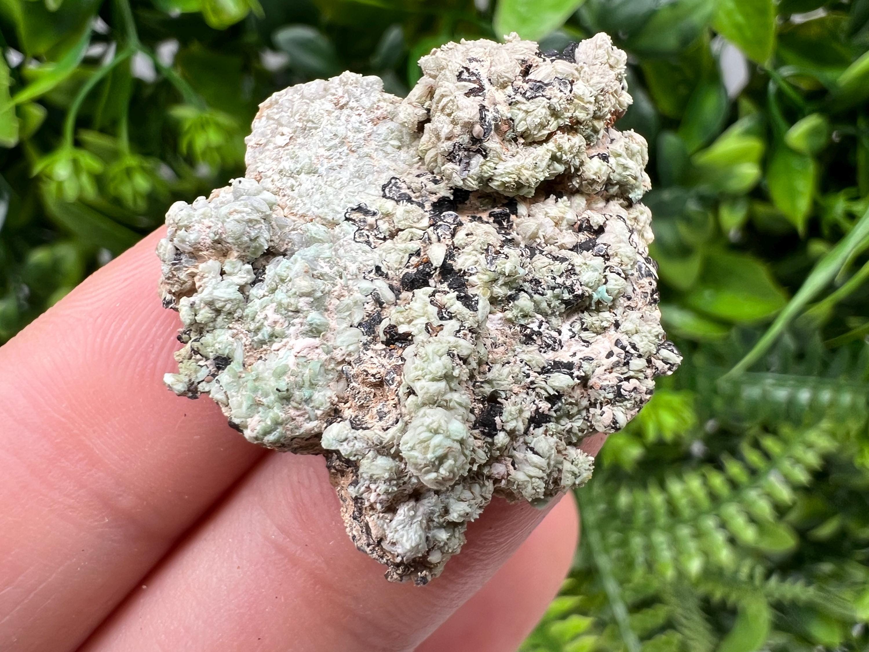 Rare Green/Yellow Pyromorphite and Hematite,on Quartz,from Bulgaria,Madjarovo mine, Natural Mineral ,Healing stone ,top collection,rock