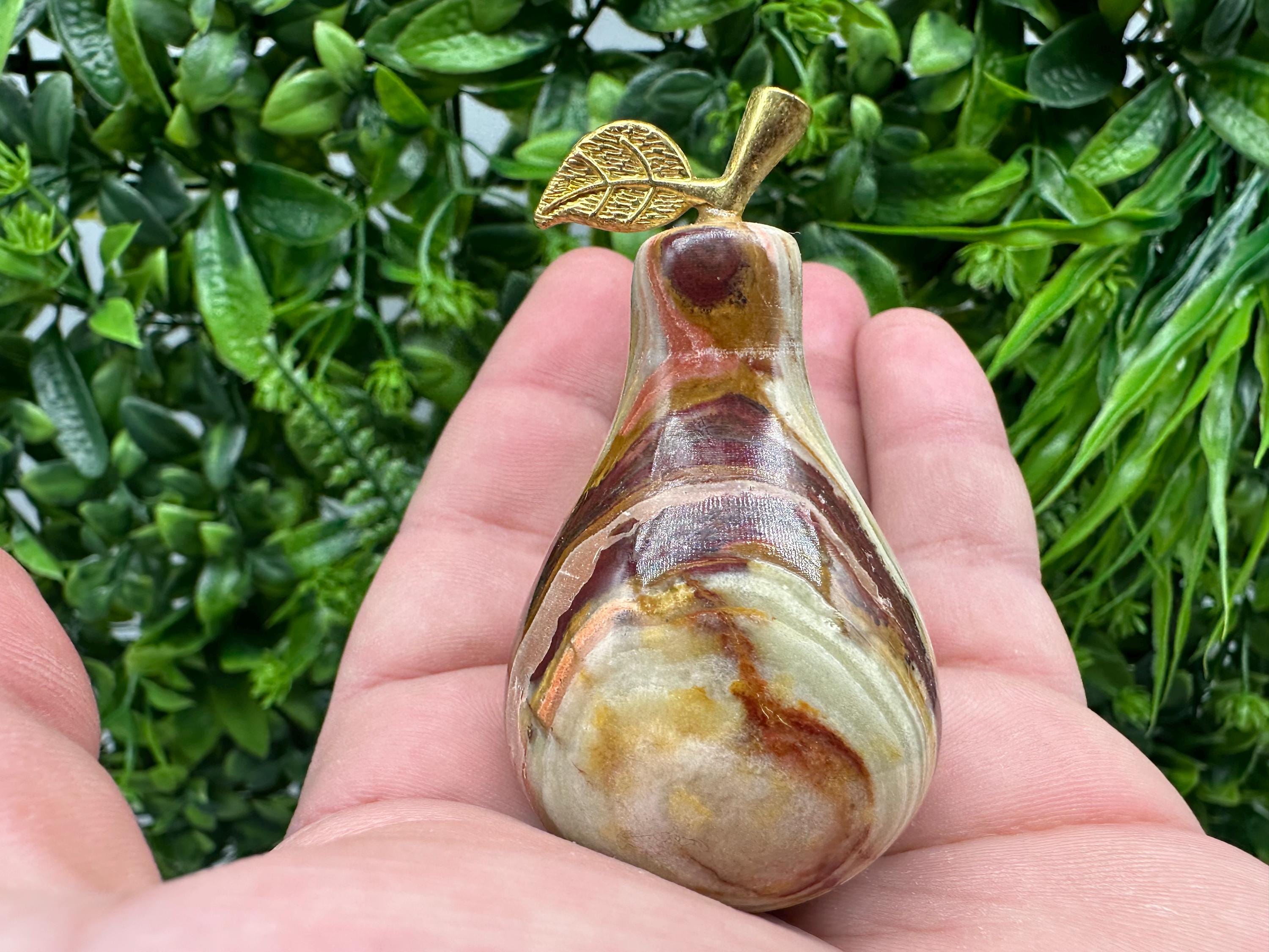 Handcrafted Marbled Onyx Pear Sculpture: Natural Stone Decor