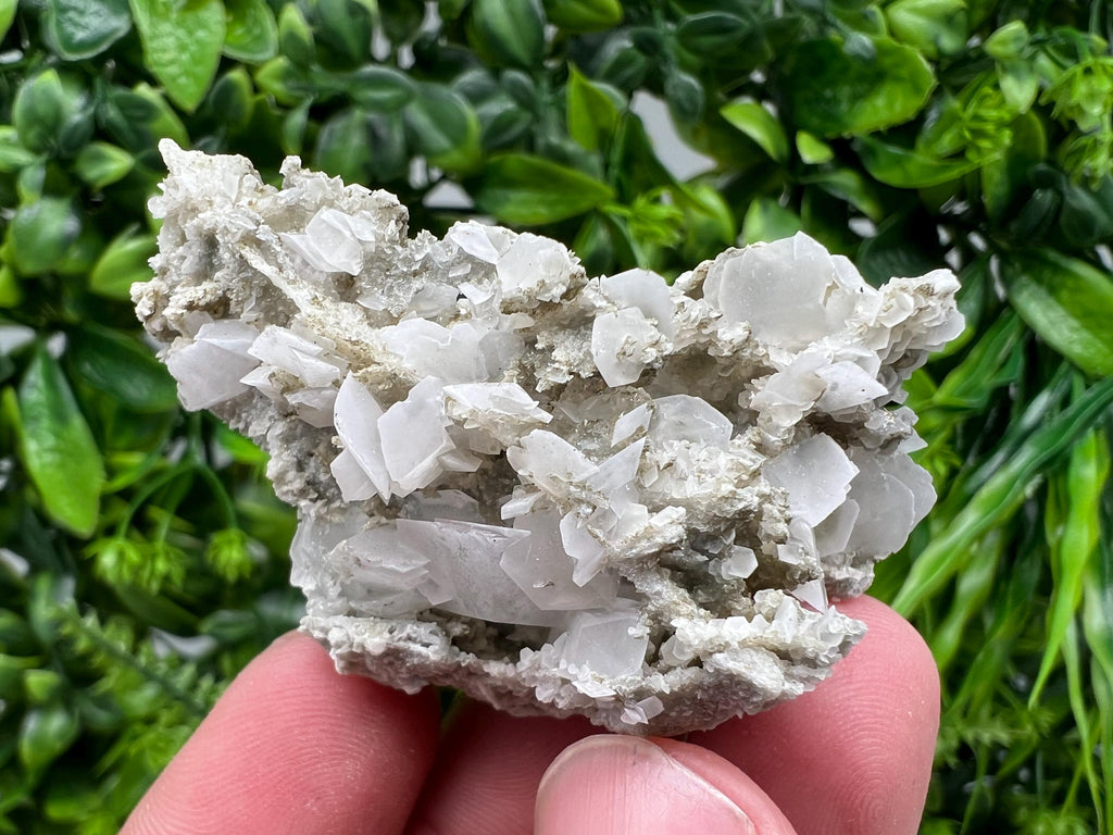 Wonderful Calcite on Chalcedony from Borieva mine,Madan,Bulgaria,natural,collectible mineral specimen,home decor stone,gift minerals,crystal