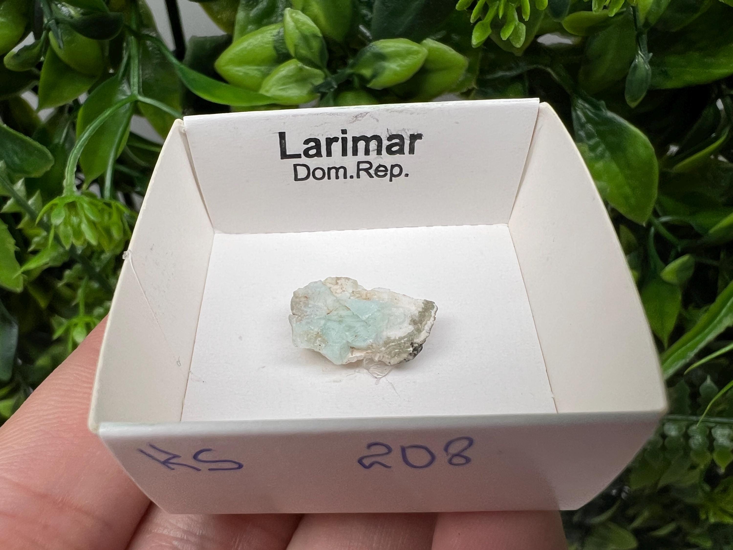 Rare Raw LARIMAR,mineral specimen,collection crystal,minerals,Larimat crystal,from Dom.Rep.,rare raw Larimat,home decor,wholesale cluste