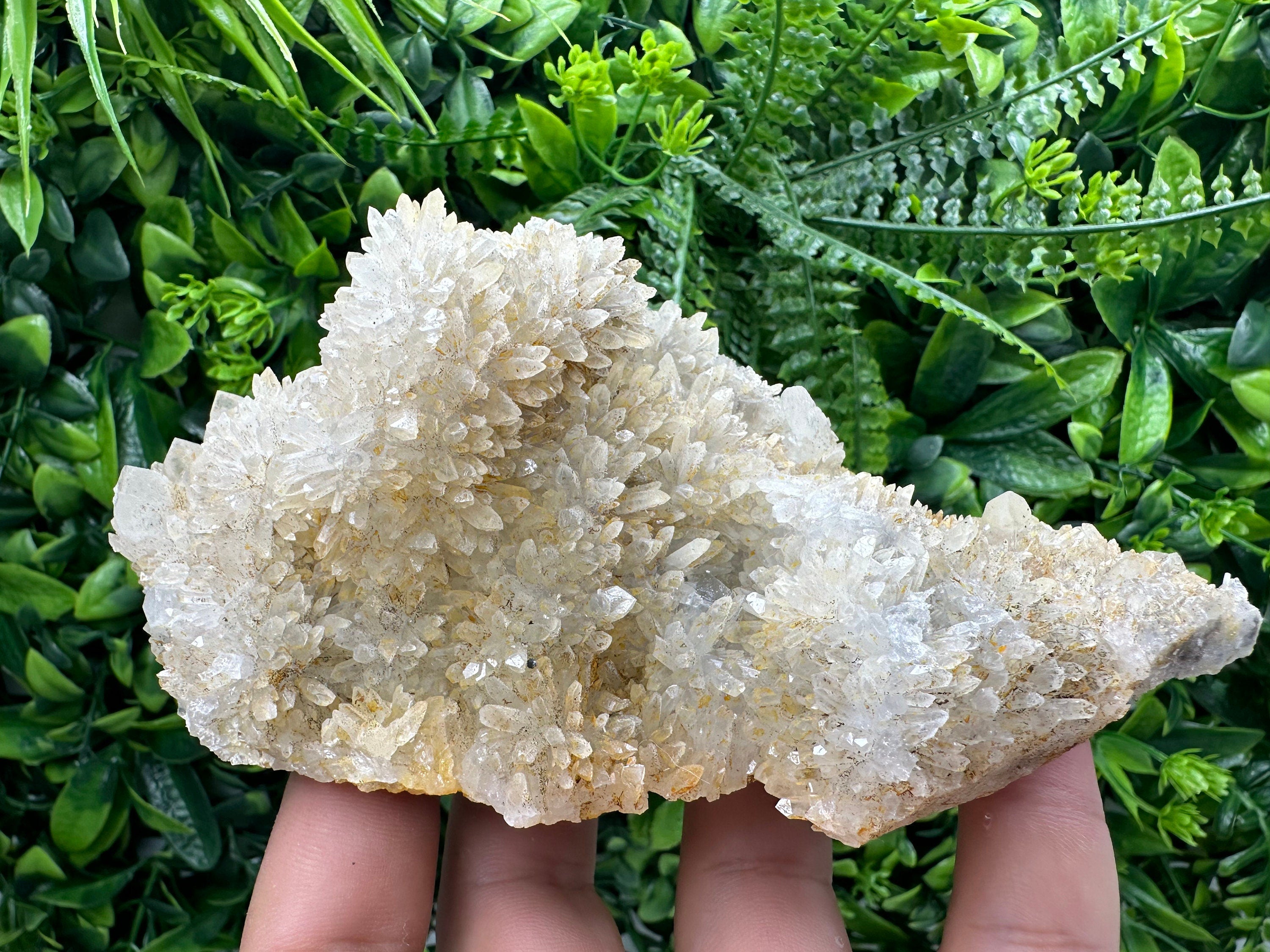 Quartz with Limonite and Iron Oxide, Crystal Home Decor (15/8/6 cm)