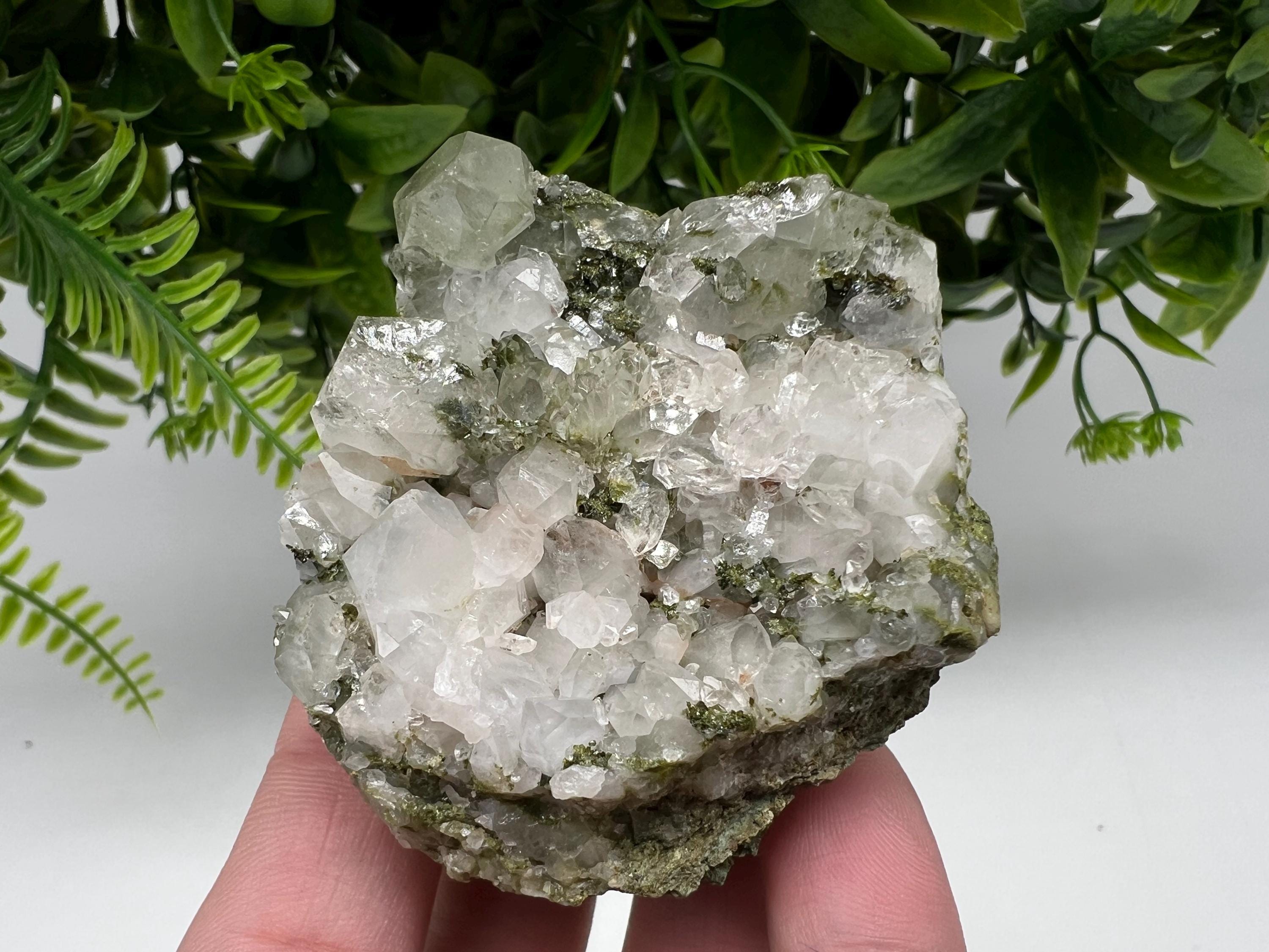 Stunning,Epidote with Quartz from Hakkari Turkey,Rainbow EPIDOTE,Mineral,Collection,Collection’s,GIFT,Epidote Crystal,Epidote from Turkey