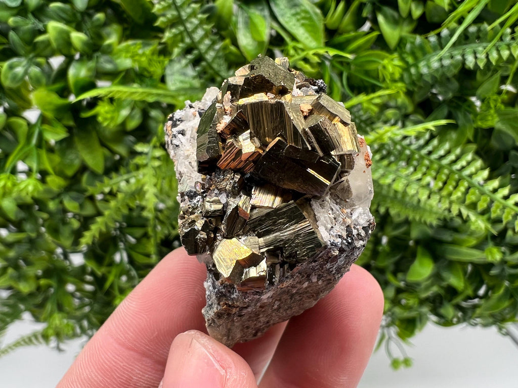 Wonderful Pyrite whit Hematite on Sphalerite,Quartz,from 9 th September mine,Bulgaria,natural,collectible specimen,collection minerals,gift