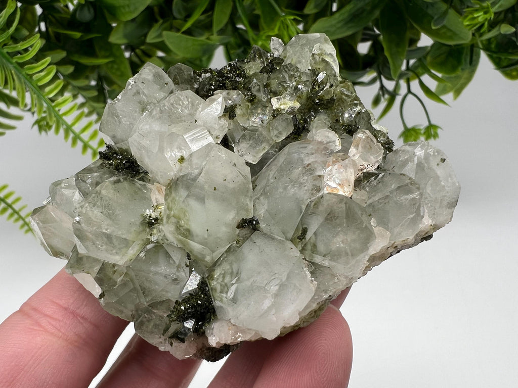 Stunning,Epidote with Quartz from Hakkari Turkey,Rainbow EPIDOTE,Mineral,Collection,Collection’s,GIFT,Epidote Crystal,Epidote from Turkey