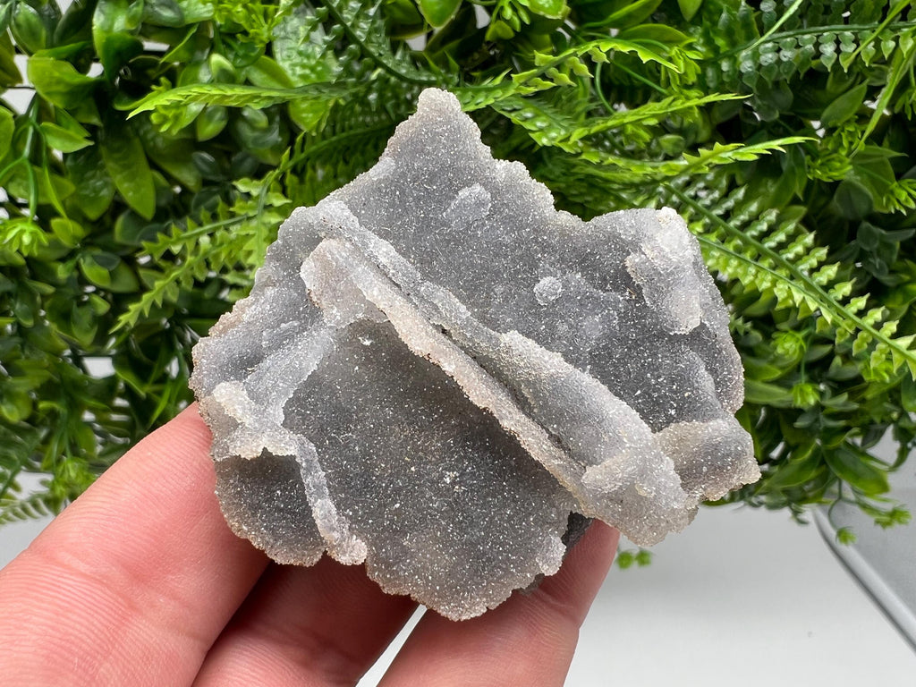 Wonderful Quartz var Chalcedony whit Chlorite natural minerals crystal gift minerals collection specimen home decor stone Quartz cluster