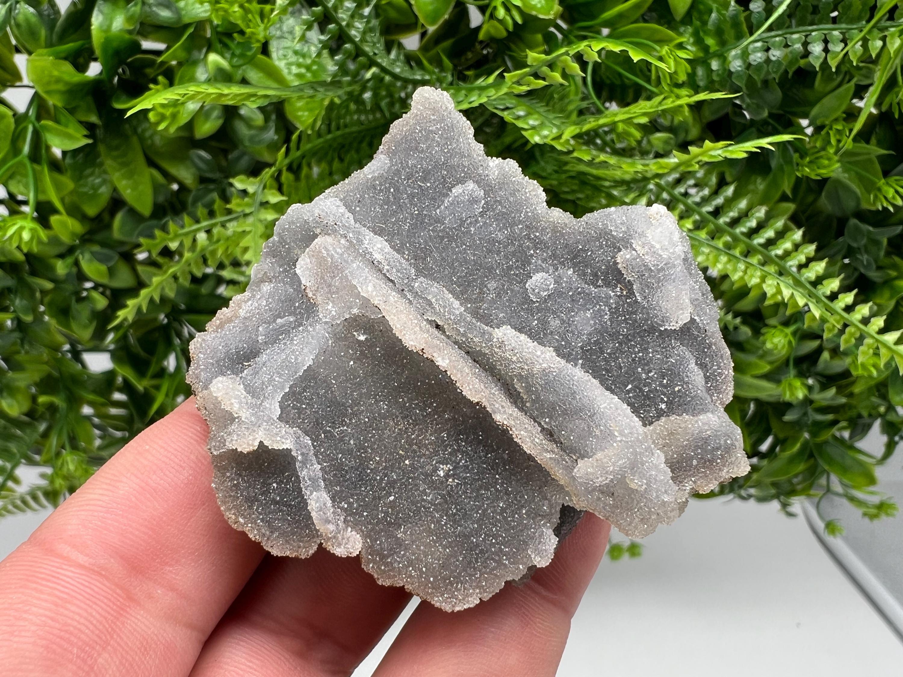 Wonderful Quartz var Chalcedony whit Chlorite natural minerals crystal gift minerals collection specimen home decor stone Quartz cluster