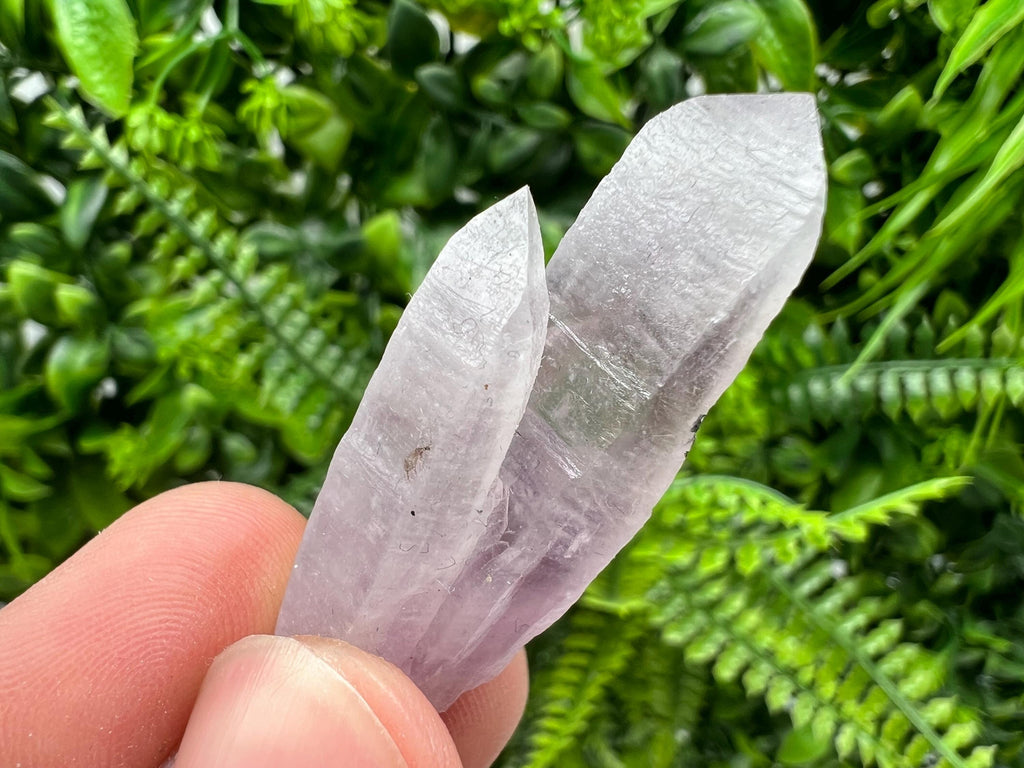 Stunning Amethyst Phantom,from Chala mine,Bulgaria,Amethyst point,Purple amethyst cluster,amethyst point,collection specimen,rare crystal