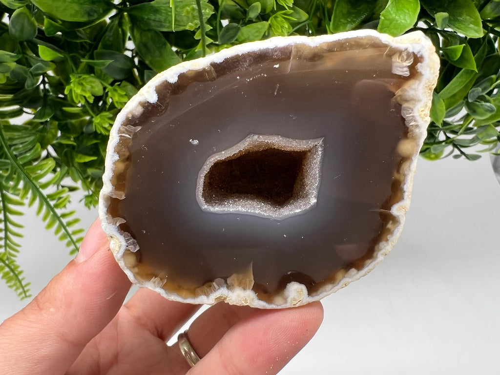 Natural Agate Geode, Druzy Quartz Crystal, Home Decor (287 grams)
