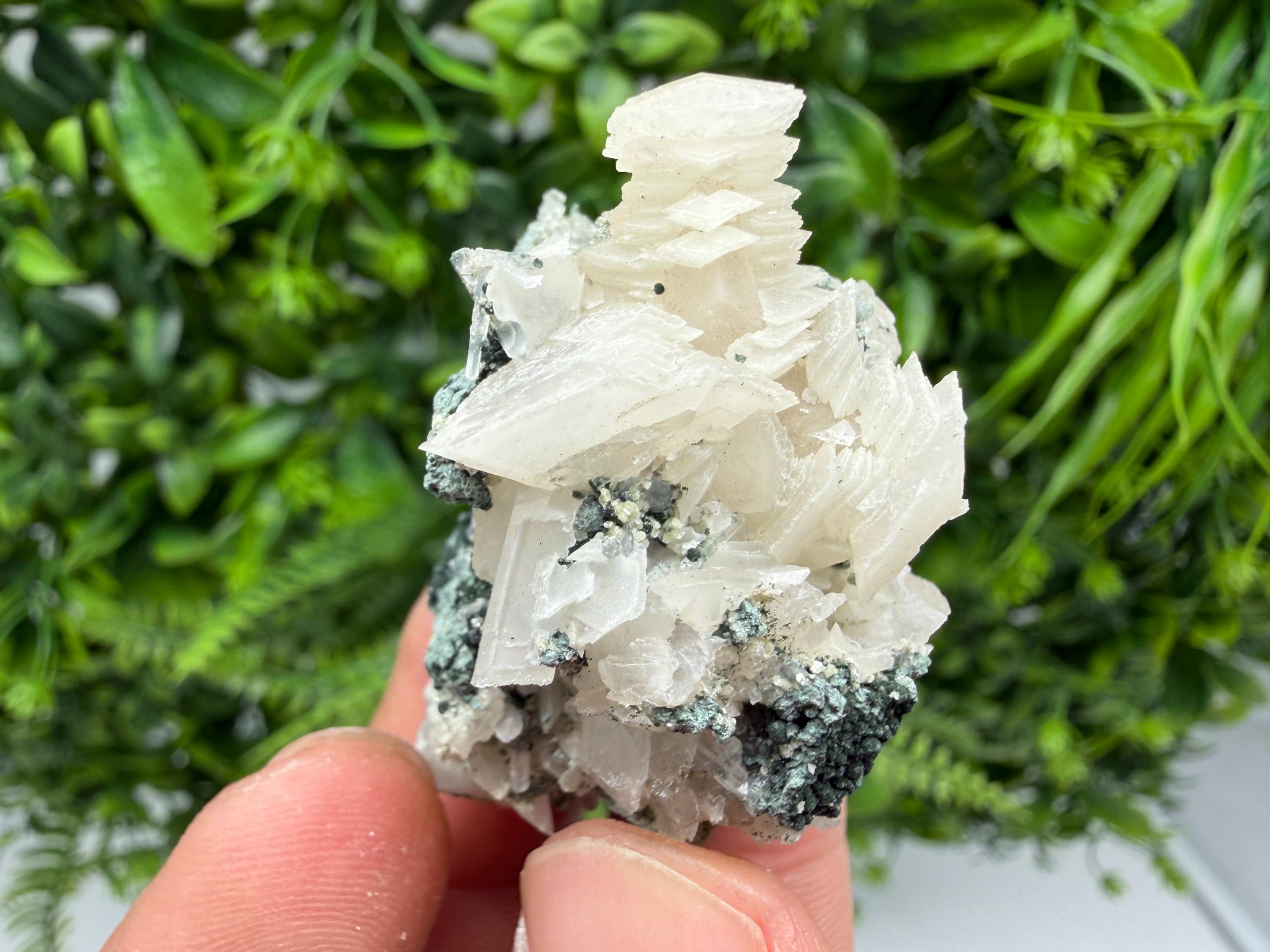 Wonderful Calcite,Quartz on Chlorite matrix,from Borieva mine,Madan,Bulgaria,natural collection mineral specimen,rare crystal,home decor