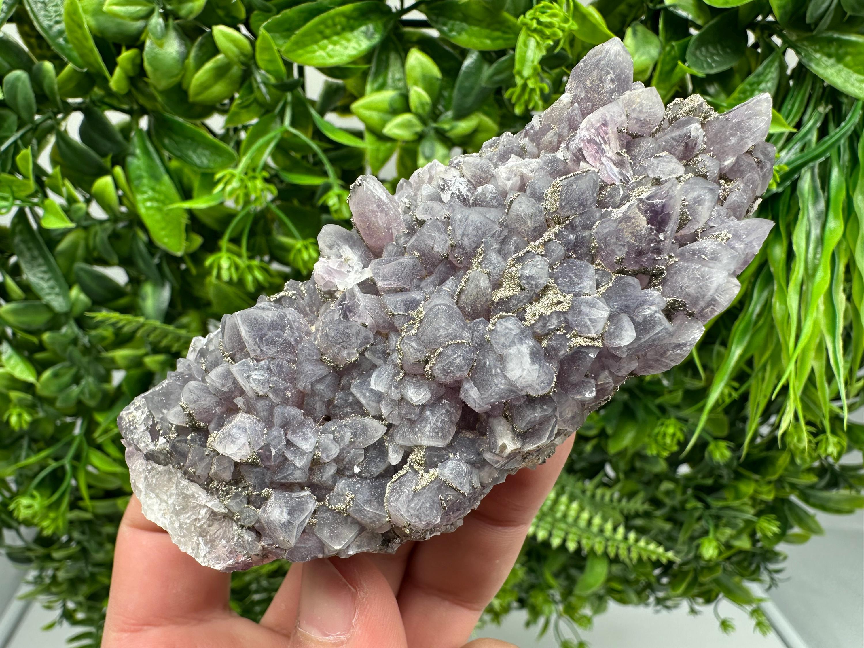 Stunning Amethyst Phantom,from Chala mine,Bulgaria,Amethyst point,Purple amethyst cluster,amethyst point,collection specimen,rare crystal