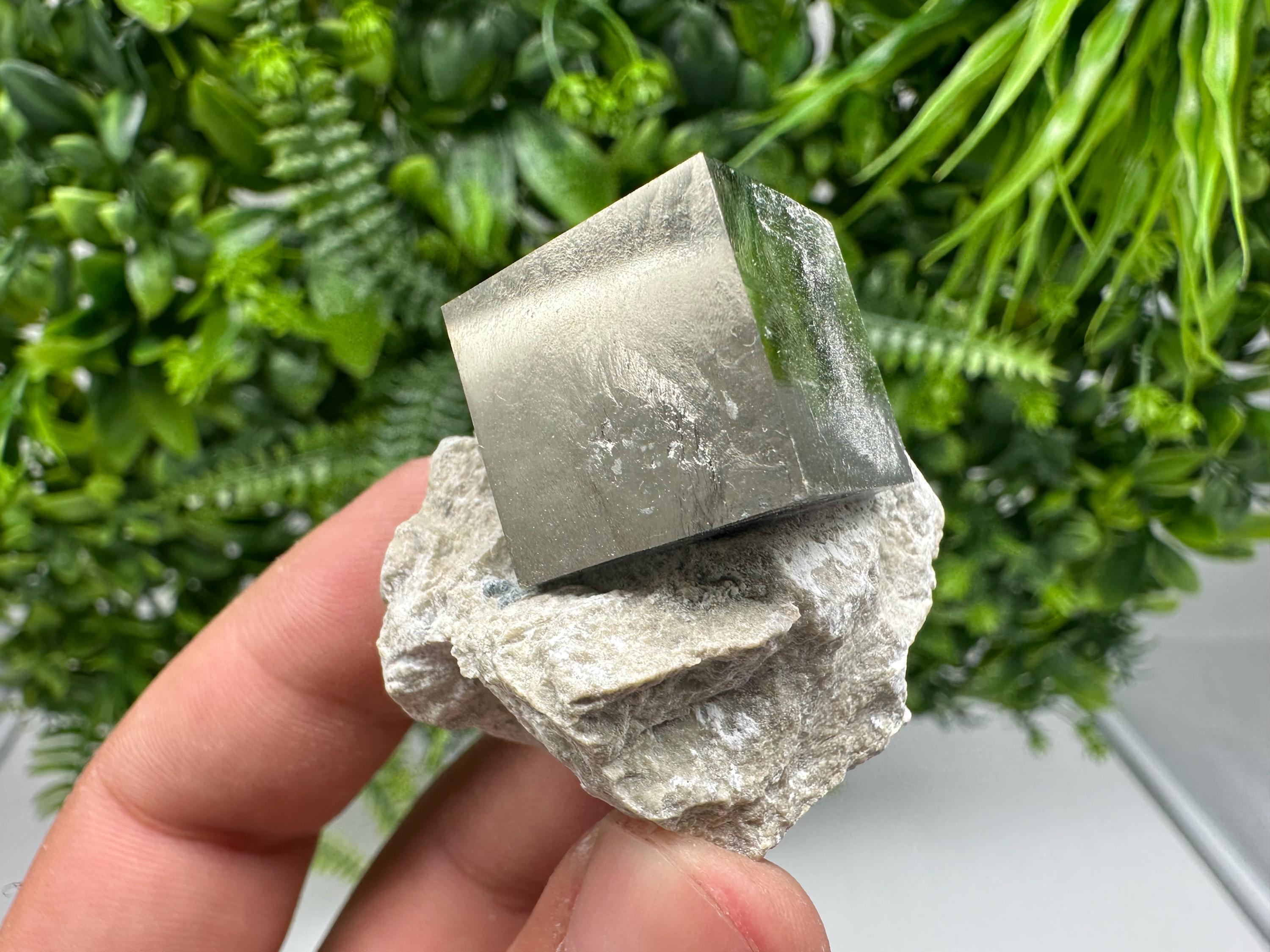 Large Pyrite cubes on Matrix,Gold,Cube PYRITE, Navajun, La Rioja,SPAIN,natural Pyrite shiny Pyrite home decor stone gift minerals,collectibl