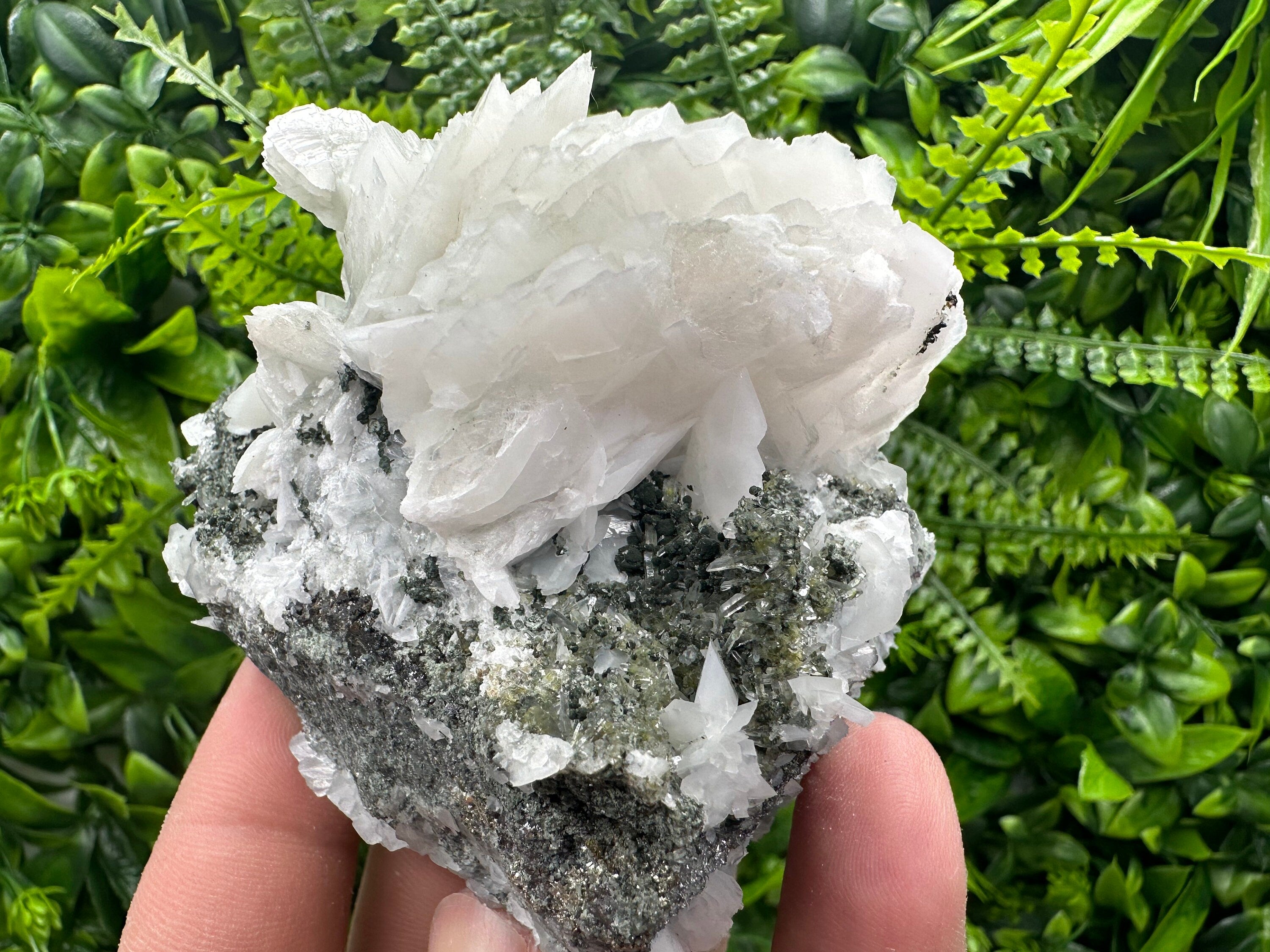 Calcite on Quartz with Epidote Mineral Specimen: Borieva Mine, Bulgaria