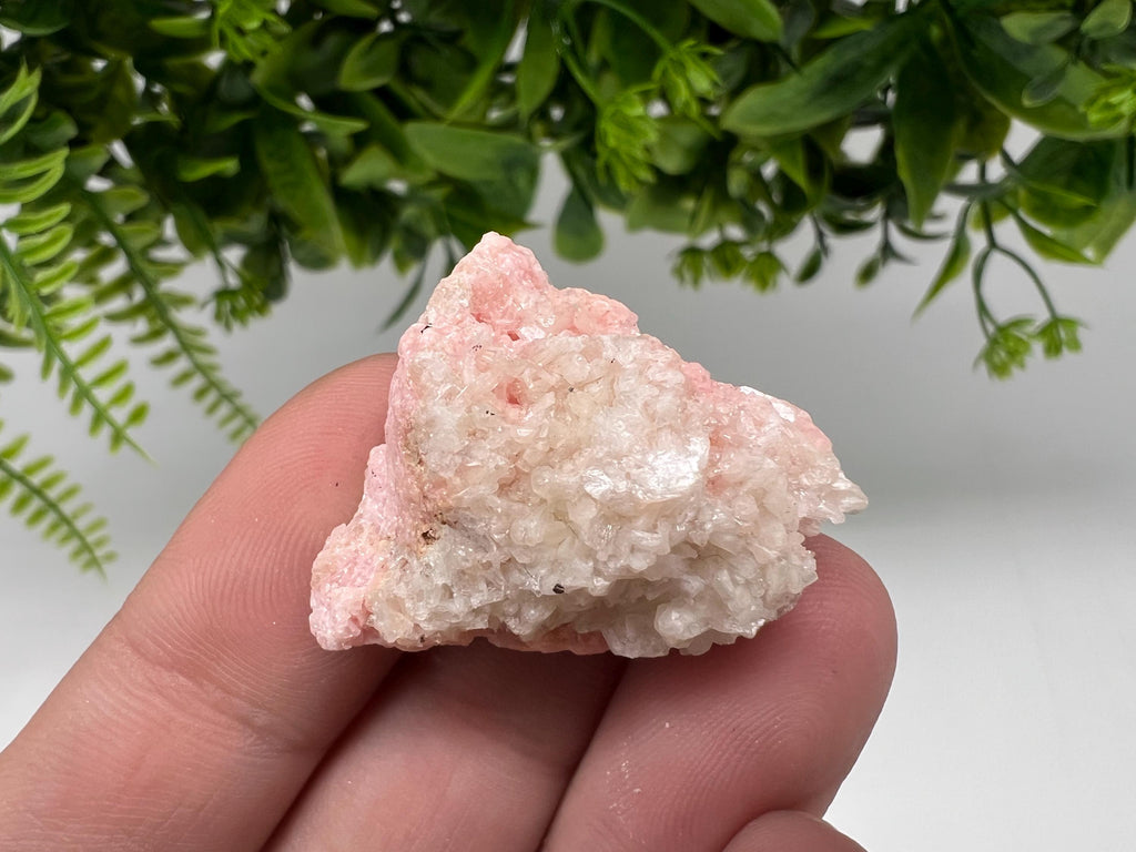 Pink Rhodochrosite Crystal: Starnica Mine, Bulgaria - Home Decor Stone