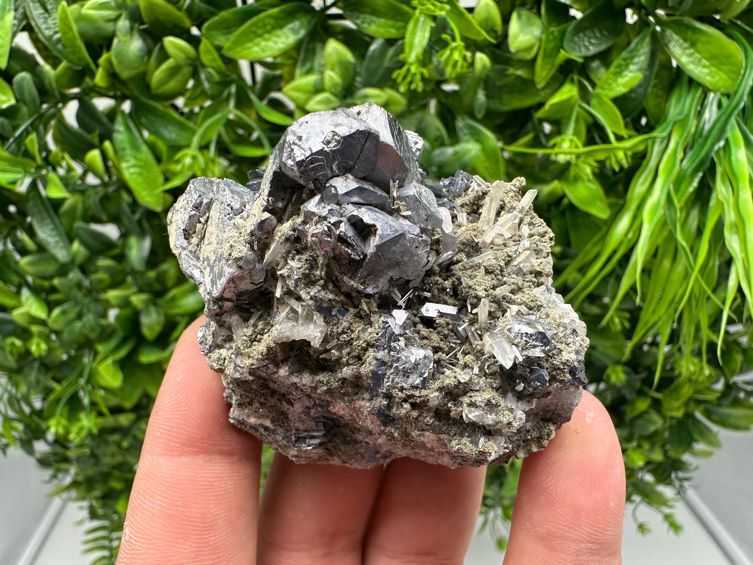 Lovely Galena on Quartz whit Calcite,Pyrite from Borieva mine,Madan,Bulgaria,Natural,Collection minral specimen,crystal,Metaphysical,Geology