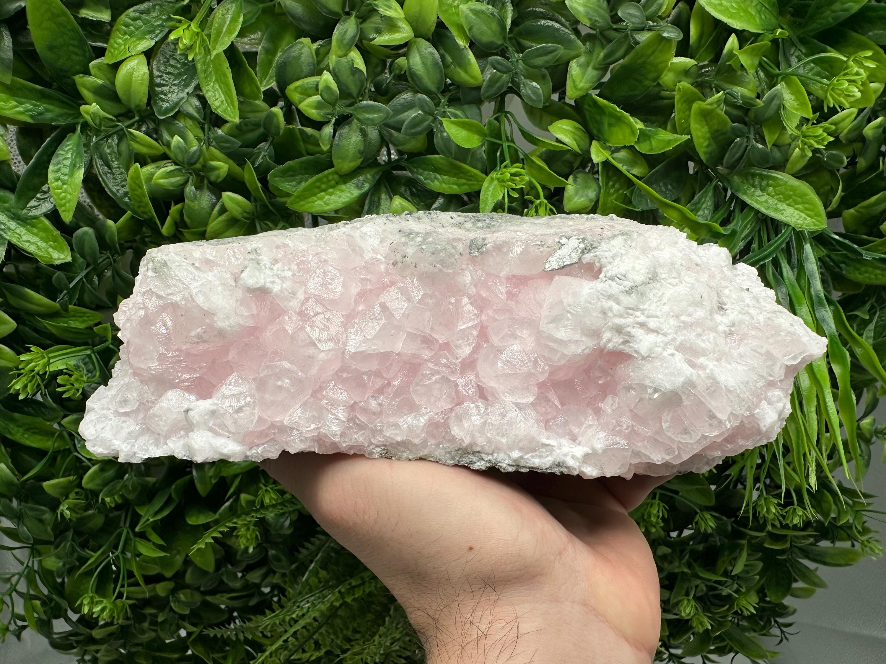 UV Reactive Mangano Calcite Crystal, Androvo Mine Bulgaria
