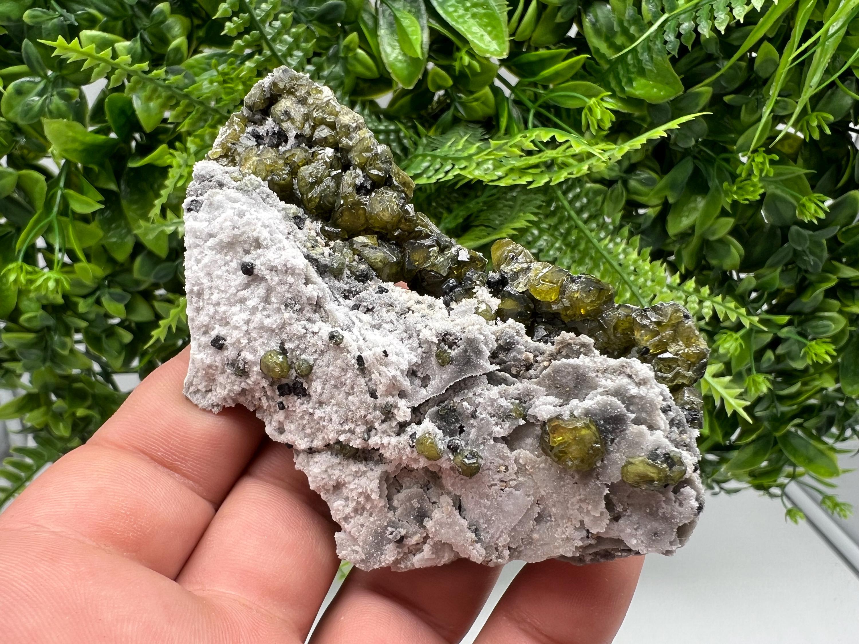Sphalerite Cleiophane Crystal Specimen: Madan, Bulgaria