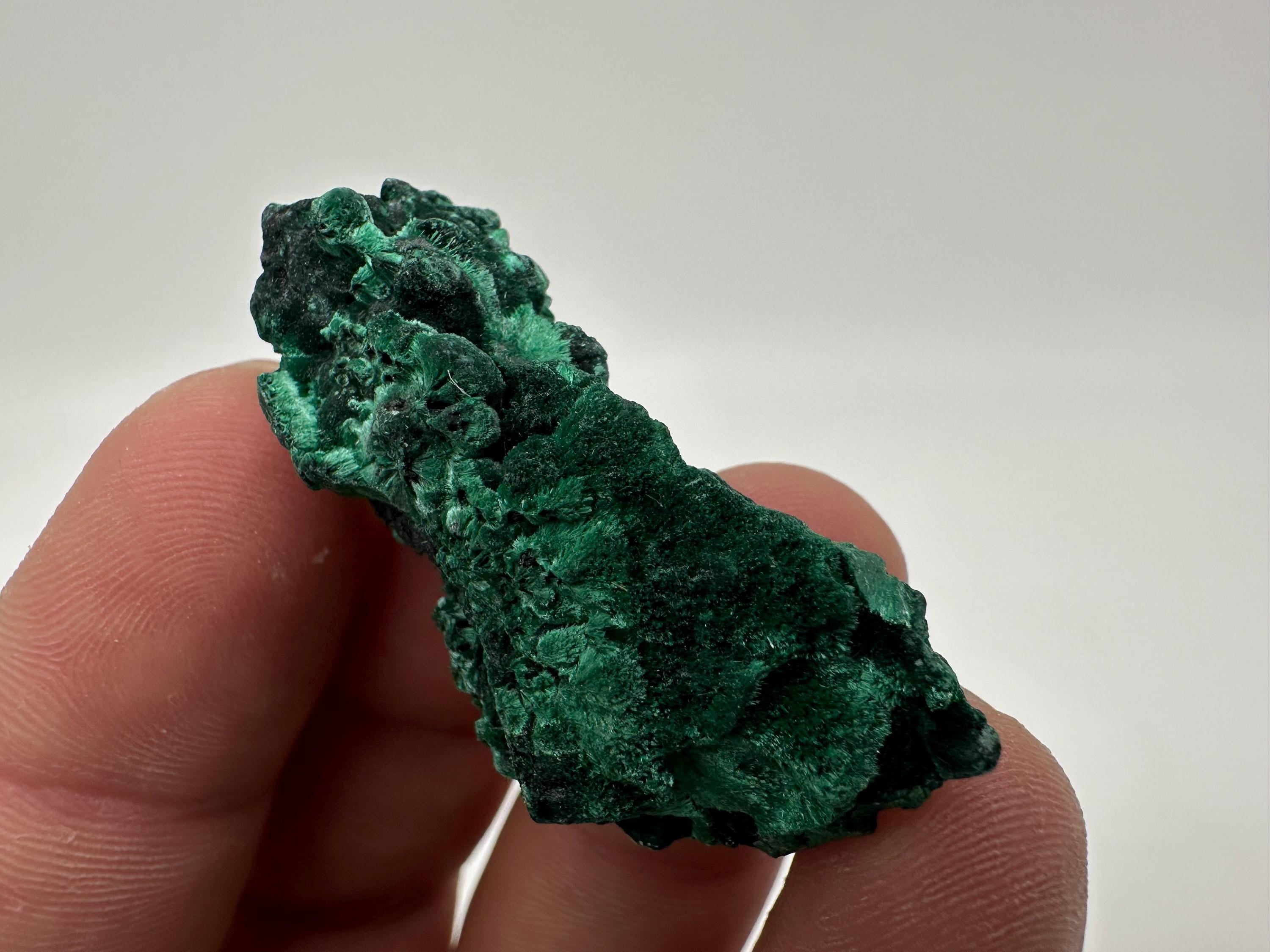 Green Polished Malachite Crystal from Congo (4.5/2.5cm)