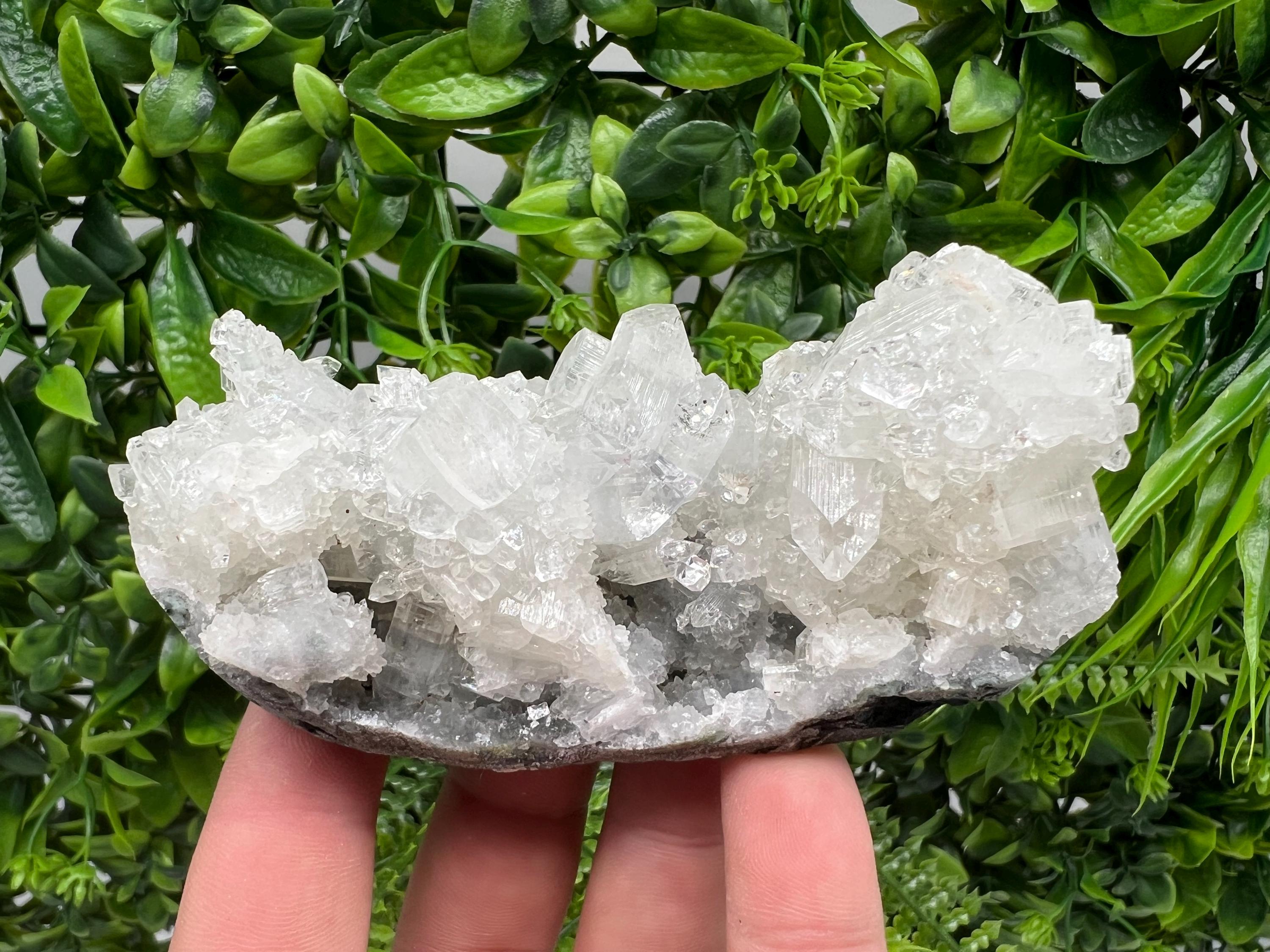 STUNNING Transparent Apophyllite on Chalcedony,natural, collection minerals specimen,India Minerals,Crystal, Stone Mineral Specimens India