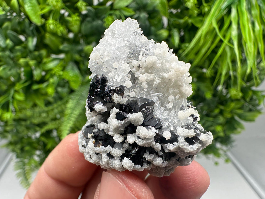Stunning Quartz whit Sphalerite,Hematite,Iron oxide from 9th September mine,natural,collectible mineral specimen,home decor stone,gift,cryst