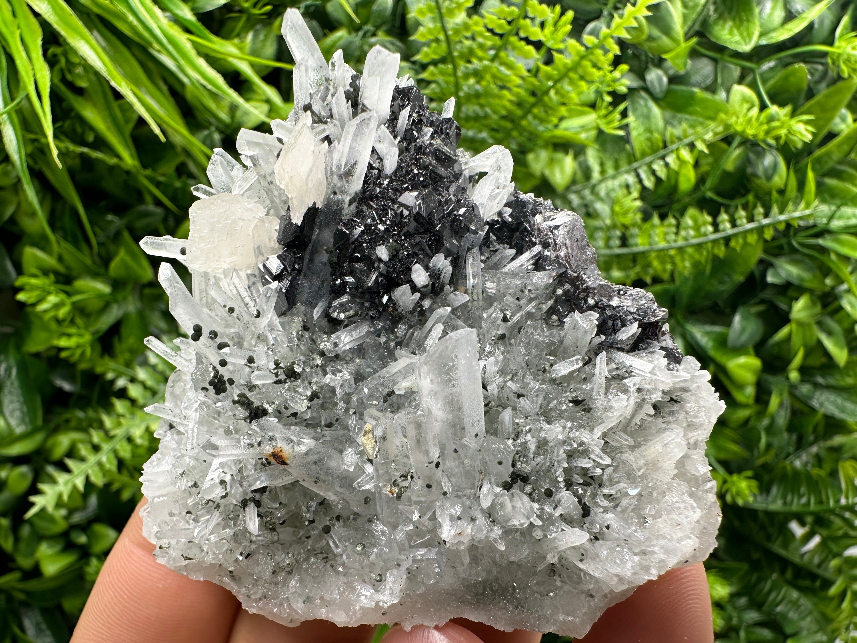 Sphalerite on Quartz Cluster, Natural Minerals Specimen, Home Decor Stone
