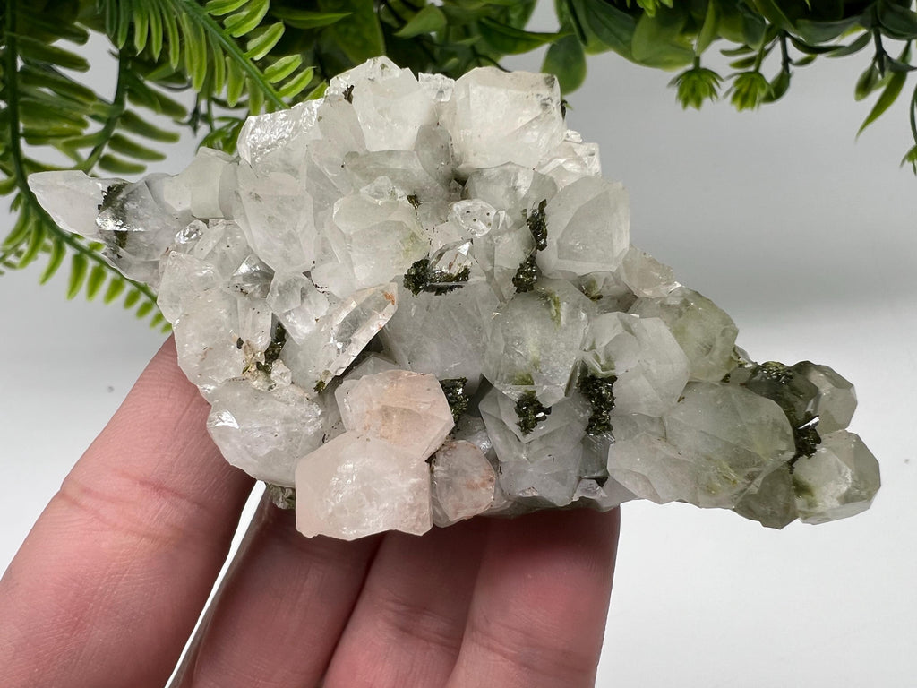 Stunning,Epidote with Quartz from Hakkari Turkey,Rainbow EPIDOTE,Mineral,Collection,Collection’s,GIFT,Epidote Crystal,Epidote from Turkey