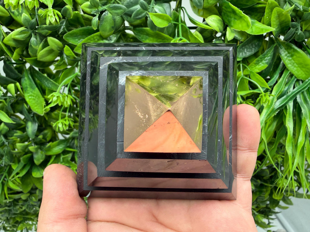 Polished Shungite Pyramid, Sacred Geometry, EMF Protection whit copper peak 8 cm