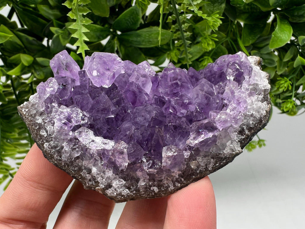 Stunning,Purple Amethyst from Uruguay,Natural Amethyst,Purple crystal,Pyrple Quartz,Crystal from Uruguay,Home decor,Energy crystal,Phantoms