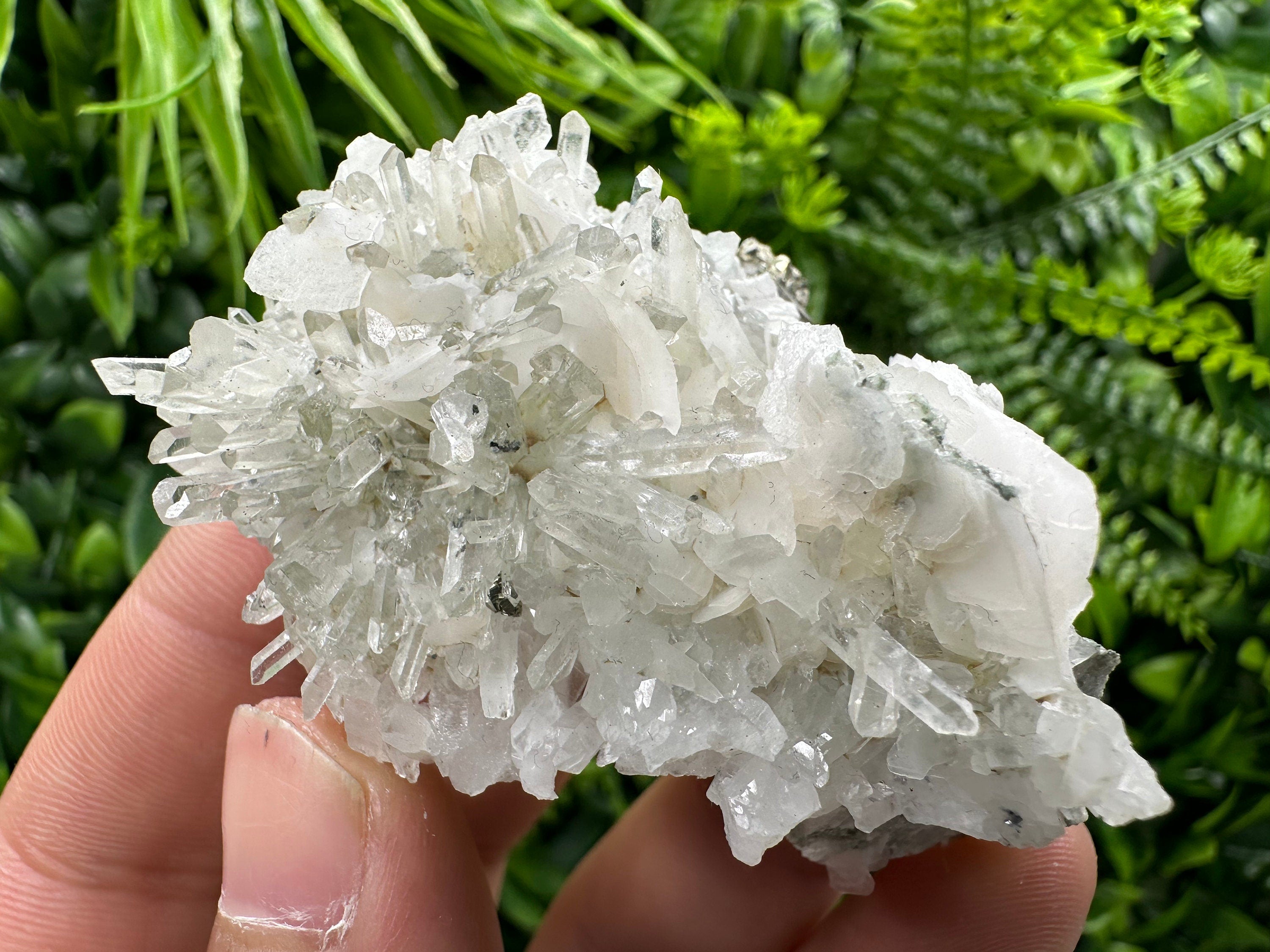 Calcite on Quartz Crystal: Borieva Mine, Bulgaria (6/5/3cm)