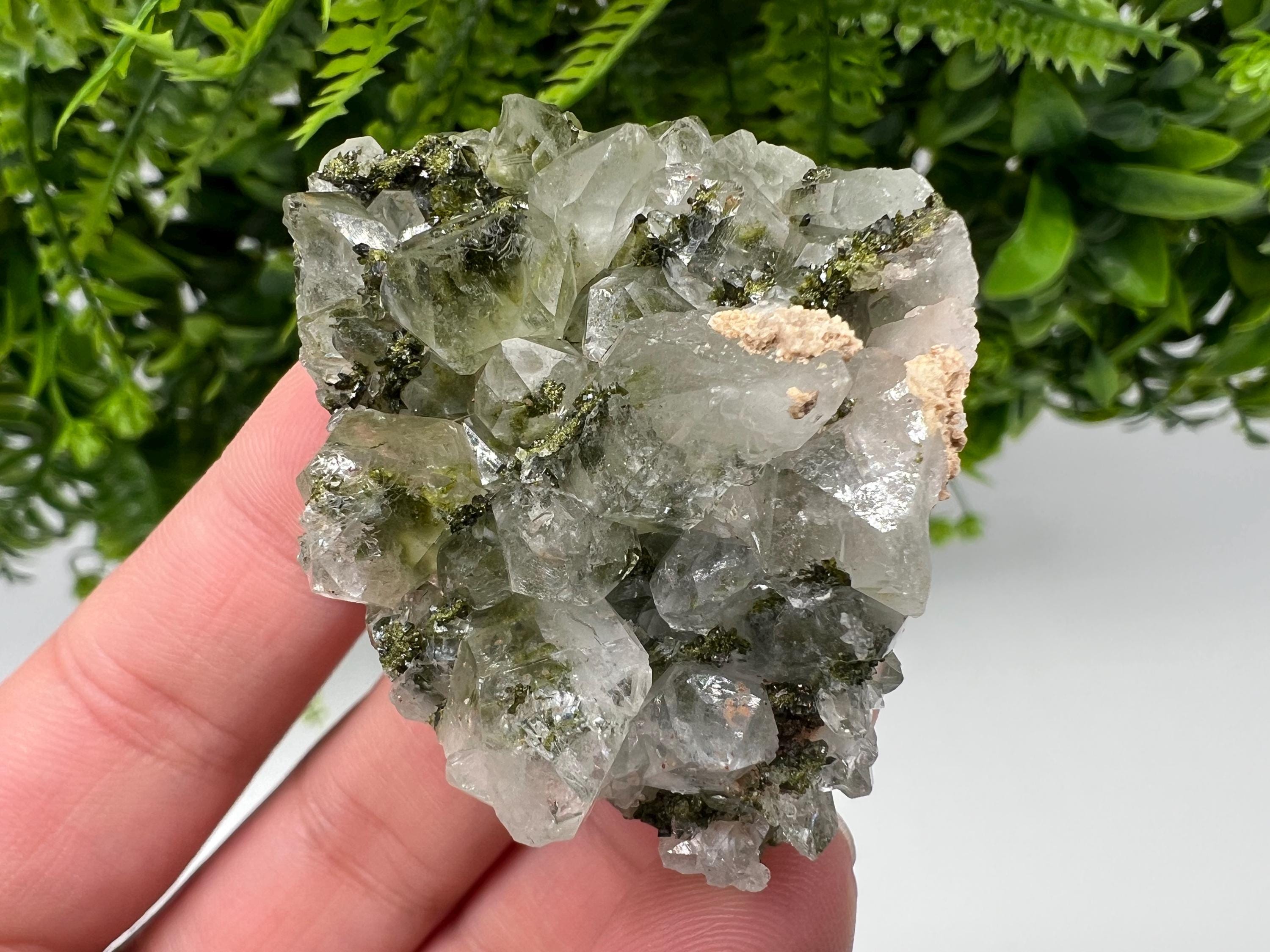 Stunning,Epidote with Quartz from Hakkari Turkey,Rainbow EPIDOTE,Mineral,Collection,Collection’s,GIFT,Epidote Crystal,Epidote from Turkey